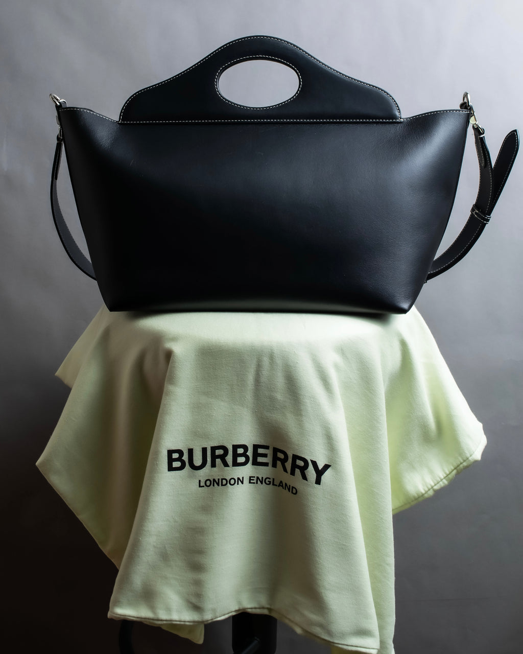 "BURBERRY" Suede switching design 2way shoulder bag
