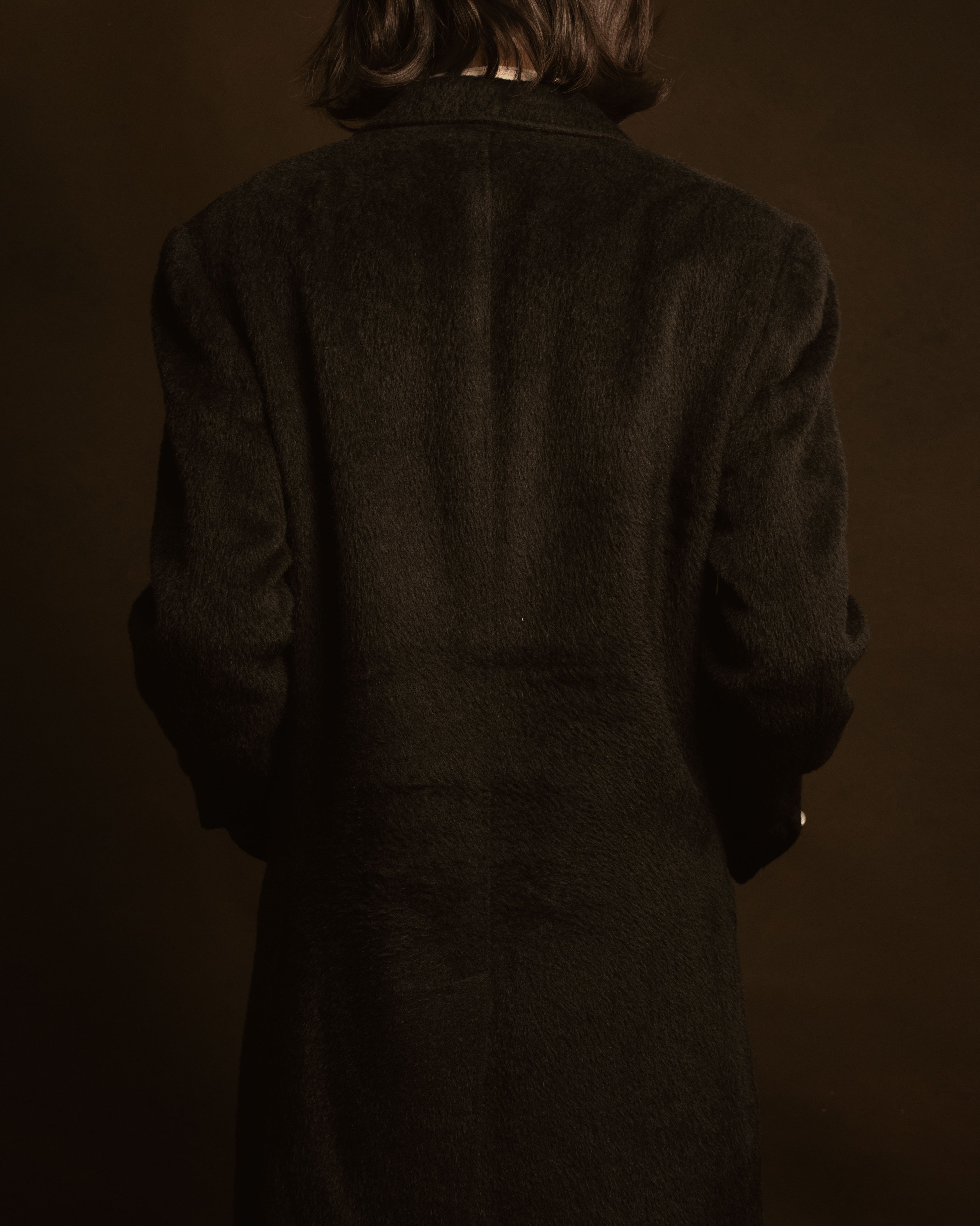 –SPECIAL– "GUCCI" 09-12’s Classically tailored llama-blend Chesterfield coat