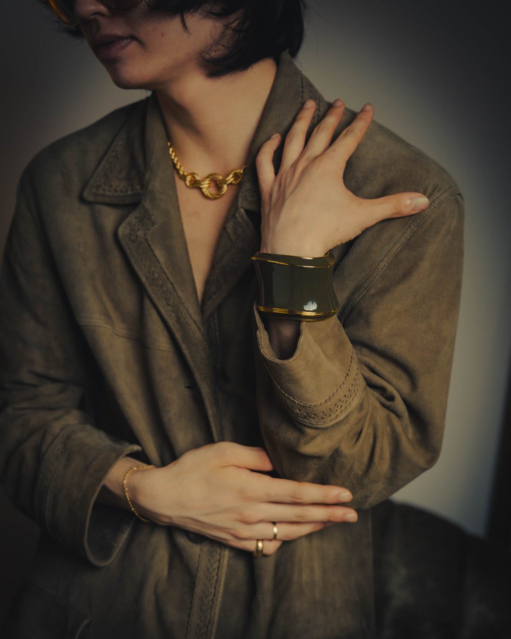 –SPECIAL– “GUCCI” 80’s-90’s Sculptural green enamel-effect wide cuff bangle