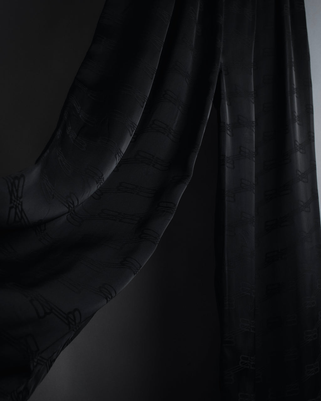 BALENCIAGA 2022春夏影子字母宽松休闲裤