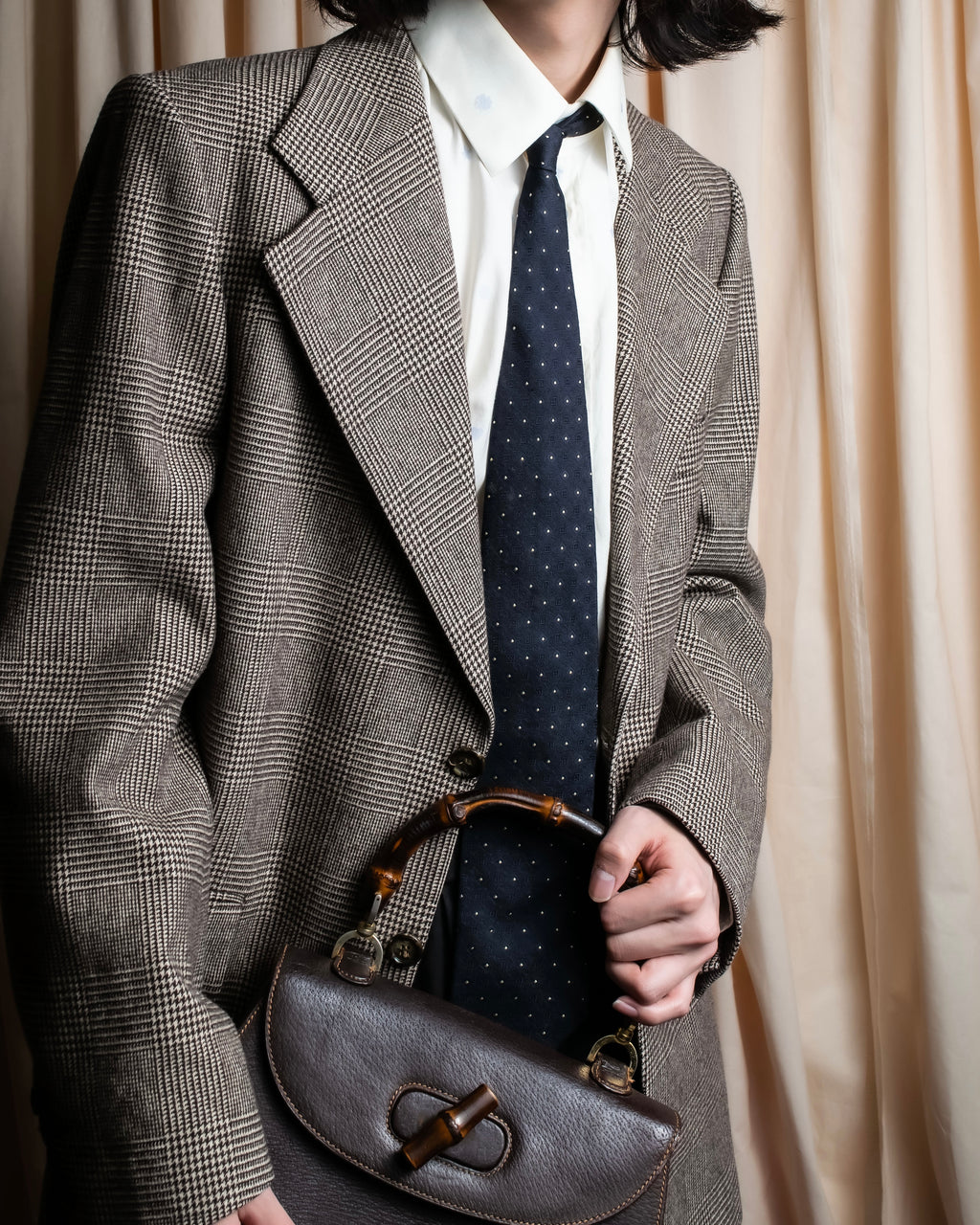 "COMME des GARCONS HOMME"
Square dot jacquard necktie