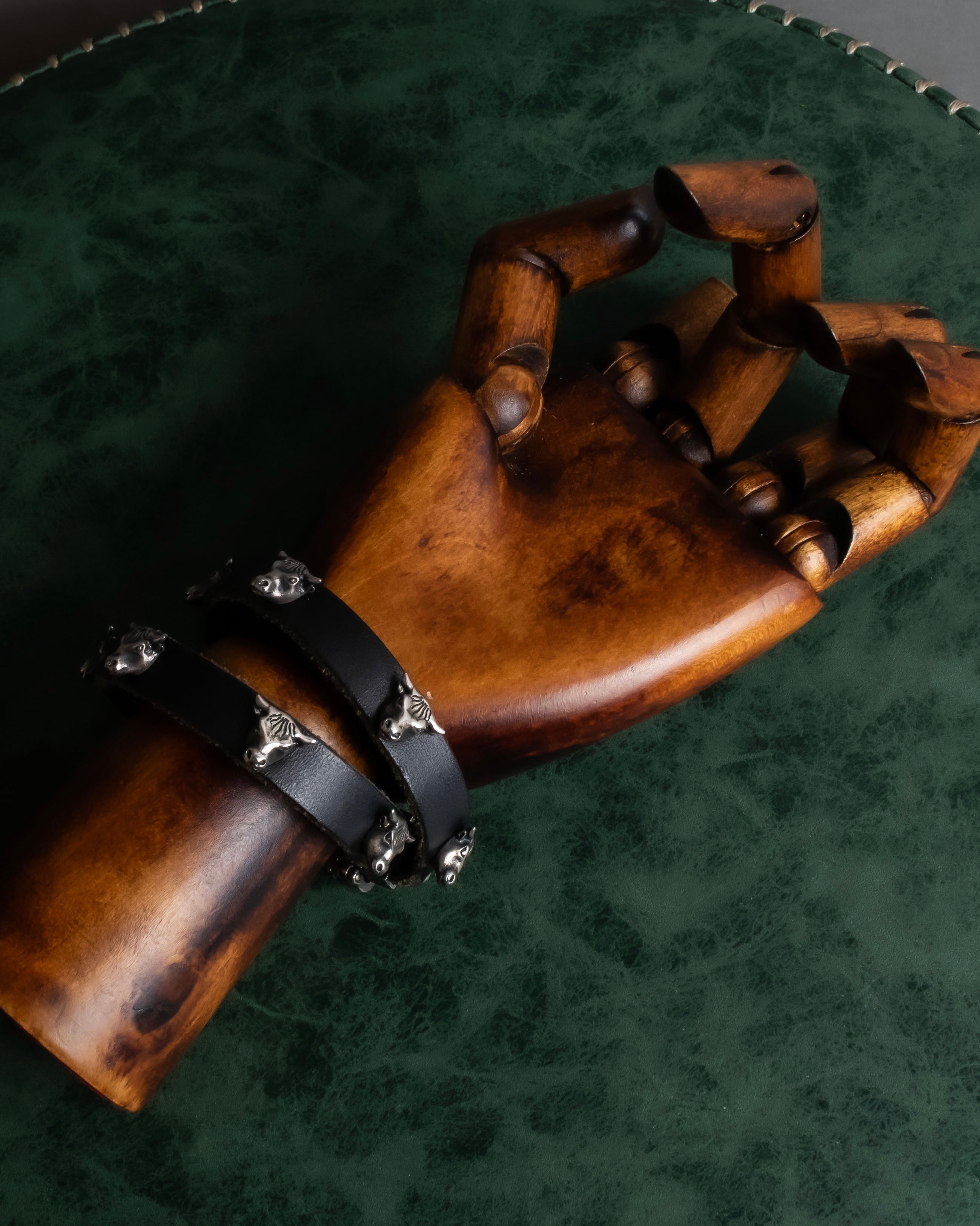 "GUCCI" Anger forest collection leather double wrap bracelet