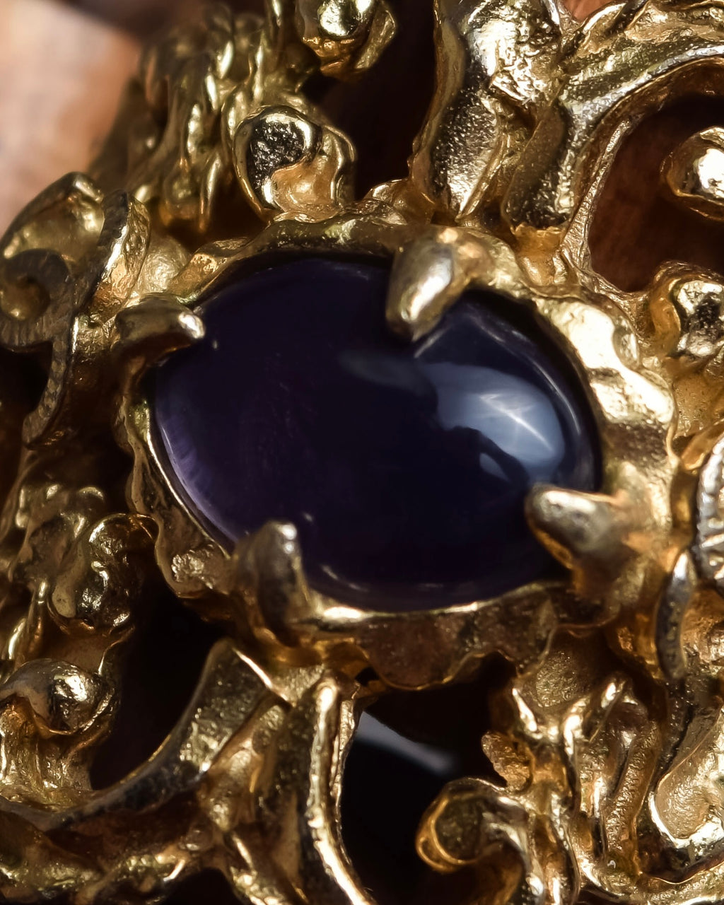 "CHANEL" 90's Baroque carving design gold ring