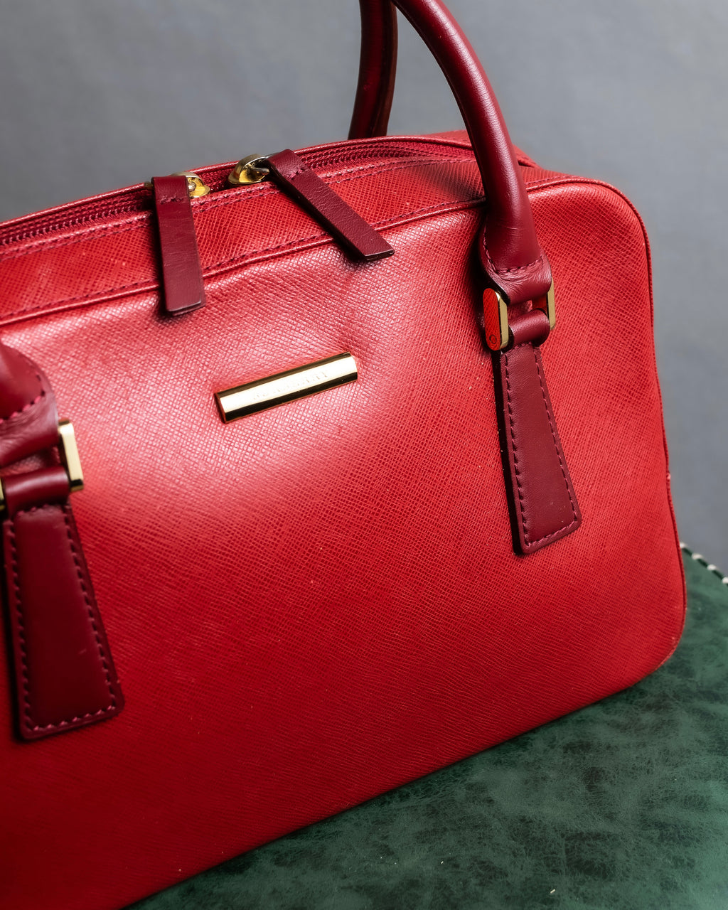 "BURBERRY" Bright red square silhouette leather handbag