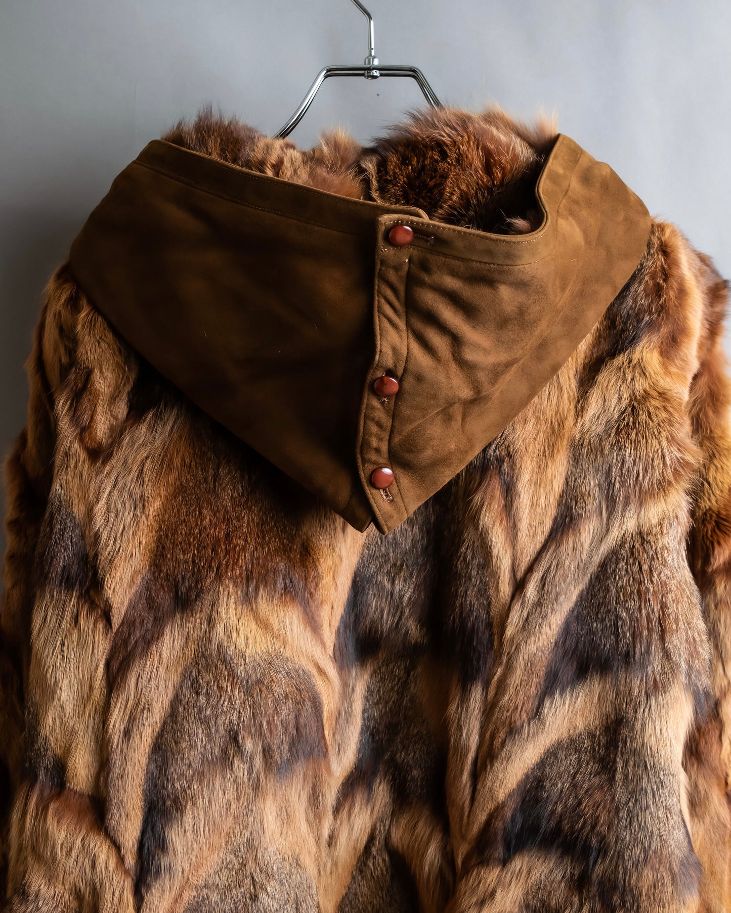 Vintage gradient fur hooded jacket