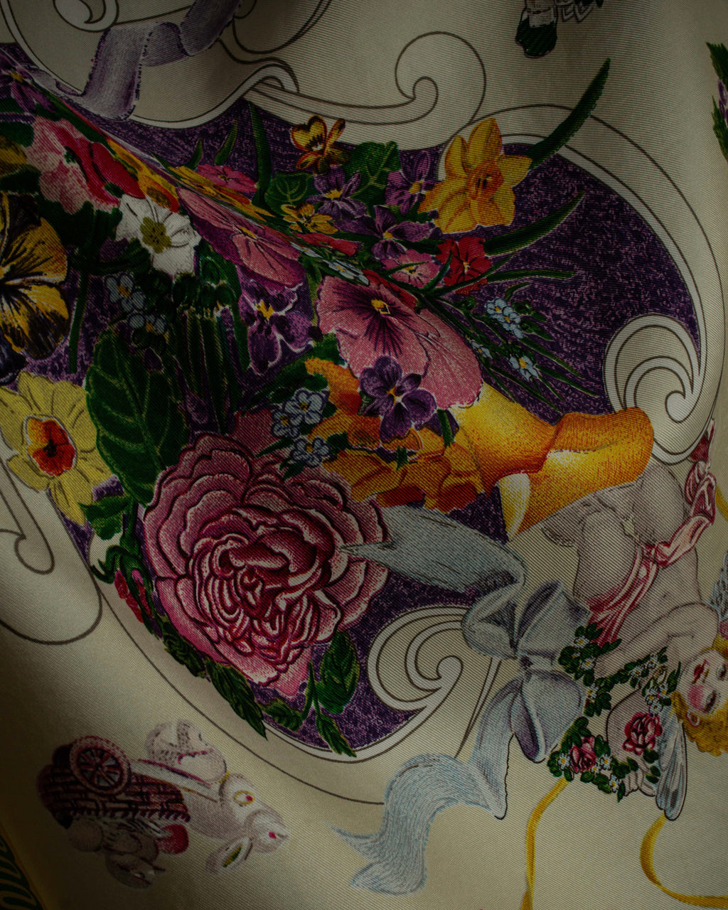 "GUCCI" Baroque painting pattern silk scarf