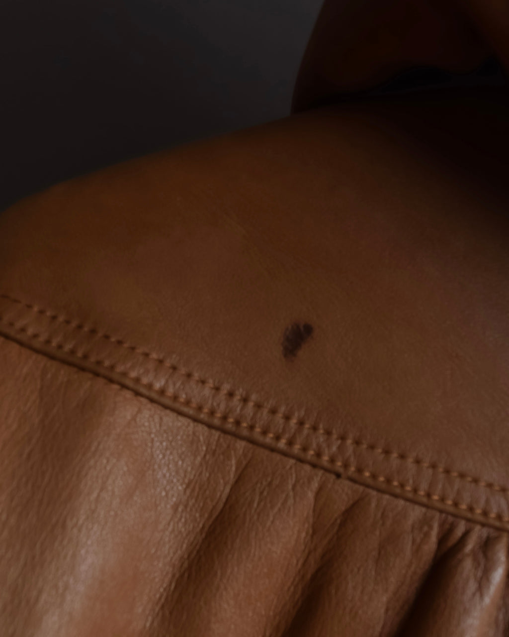 "LOEWE" 80-90's Vintage texture leather zip hoodie