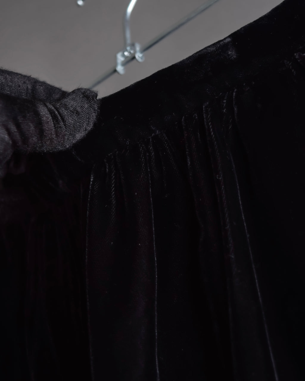 "CELINE" Pleated satin hem velvet flare skirt