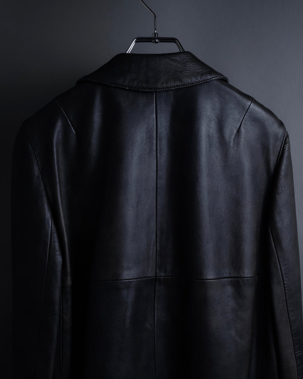 "Weekend Max Mara" Minimalist design center zip-up leather jacket