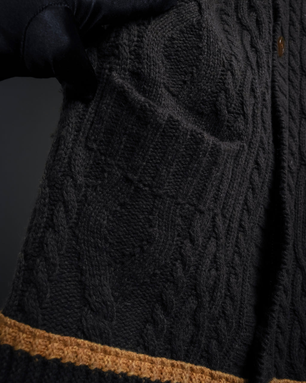 "Vivienne Westwood" Orb logo engraved cable knit cardigan