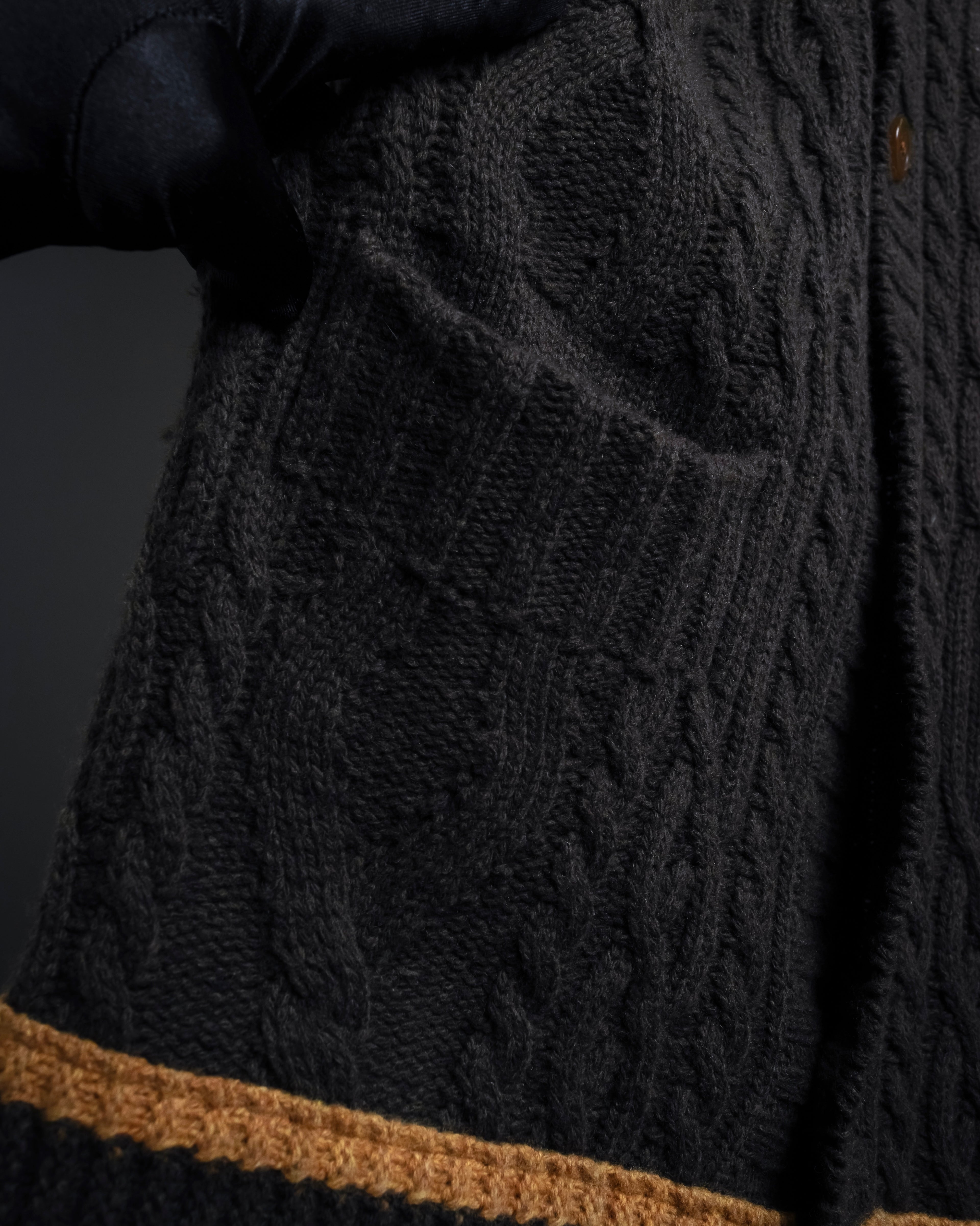 "Vivienne Westwood" Orb logo engraved cable knit cardigan