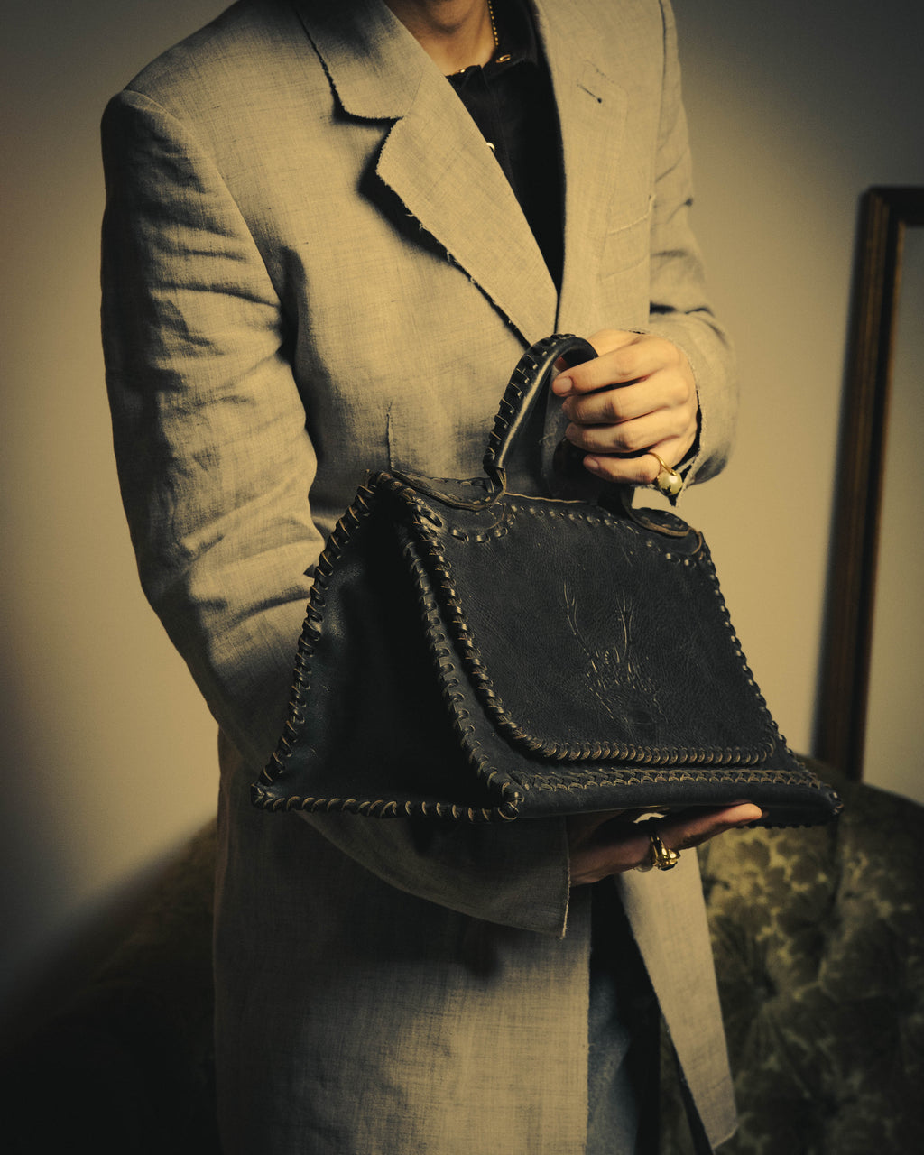 -SPECIAL- “FENDI” 80’s-90’s Coat of arms embossed whipstitched leather handbag