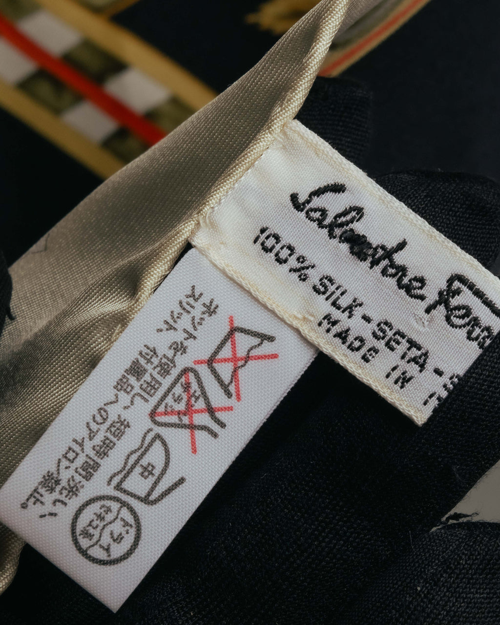 "Salvatore Ferragamo" 90's-00's Vintage arctic fauna and scrolling ribbon silk scarf