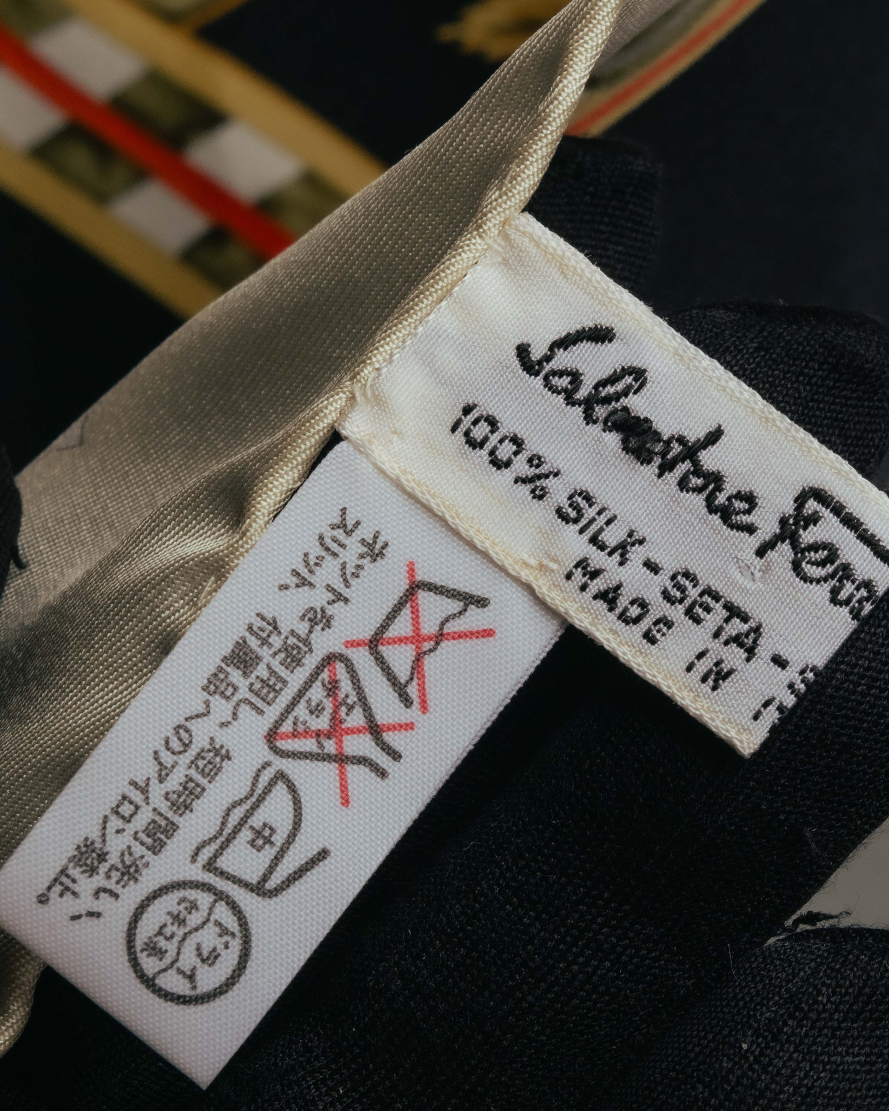 "Salvatore Ferragamo" 90's-00's Vintage arctic fauna and scrolling ribbon silk scarf