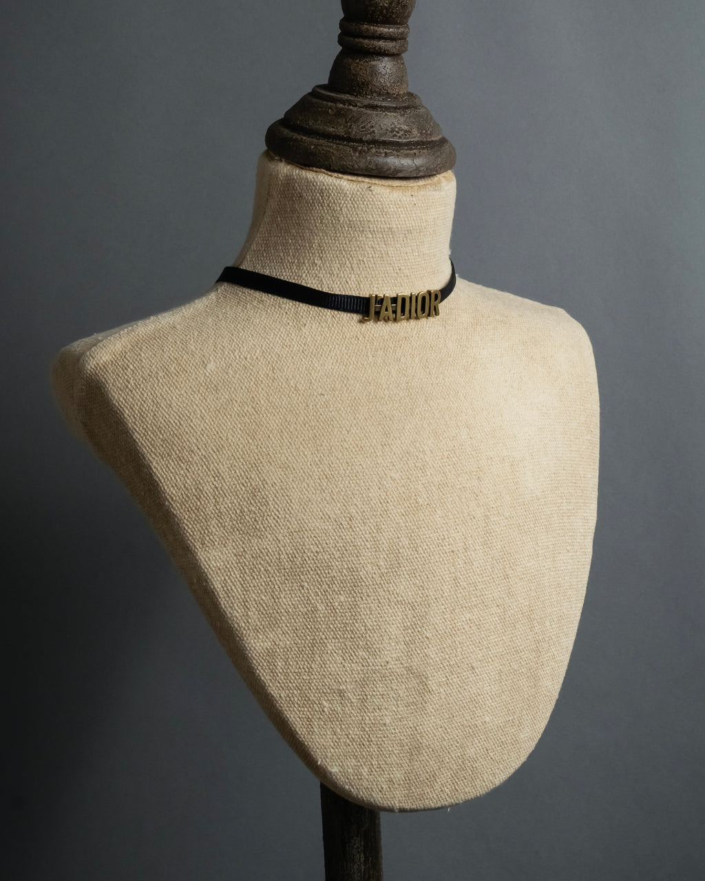 "Christian Dior" J’ADIOR motif design choker