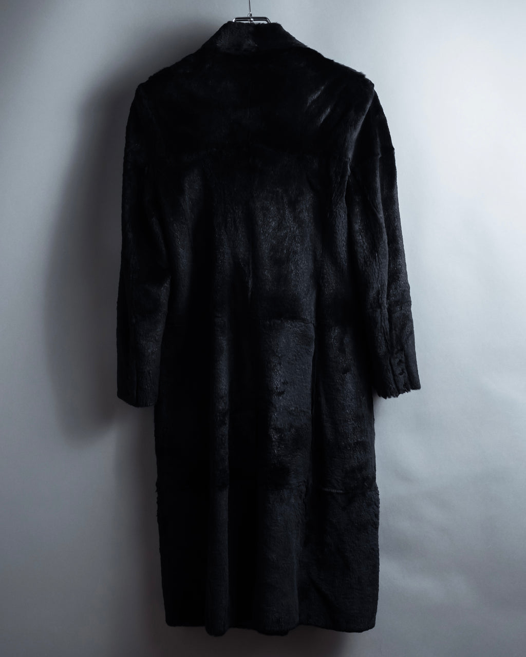 -SPECIAL- "Salvatore Ferragamo"
90's-00's A neat silhouette 100% lapin fur coat