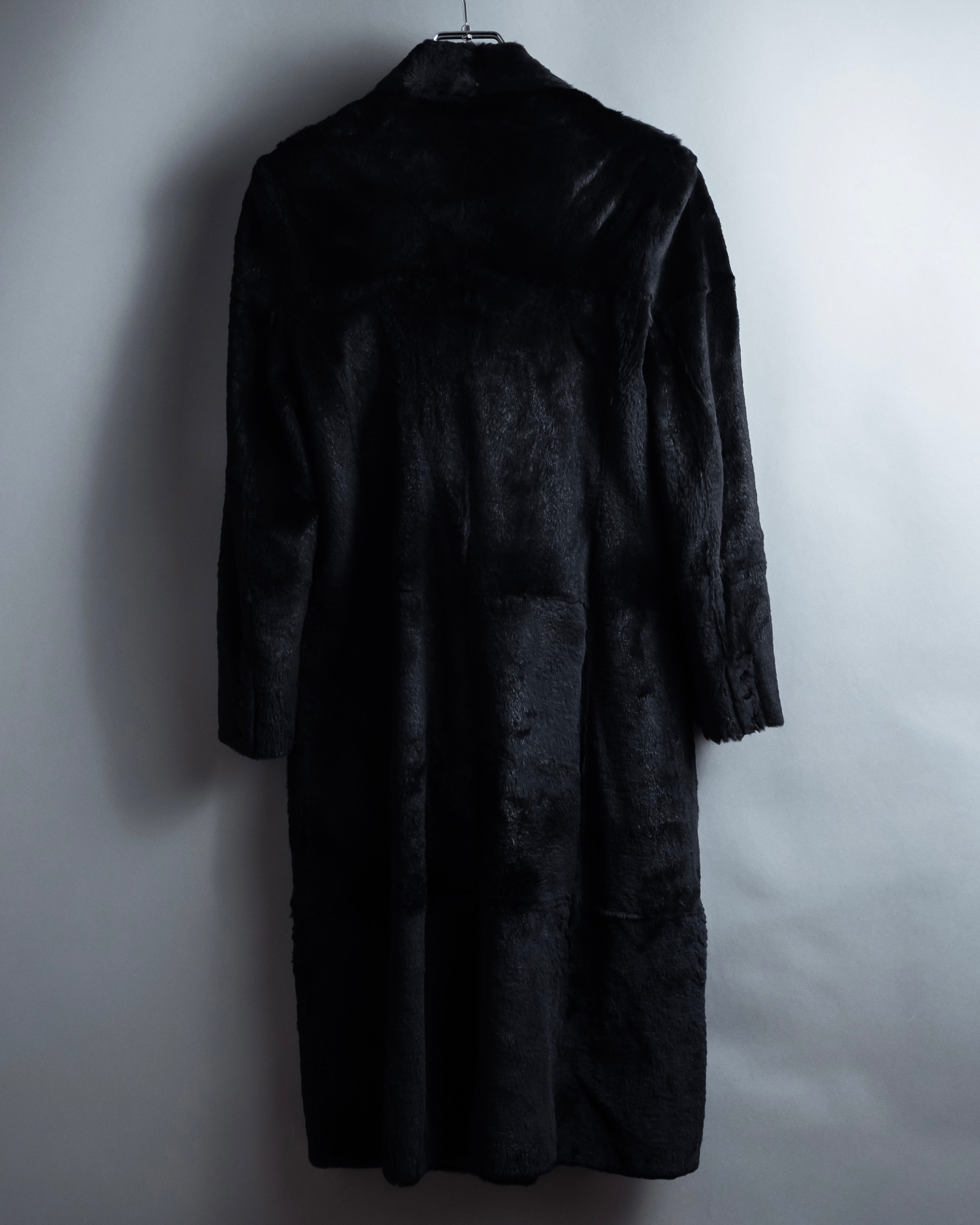 -SPECIAL- "Salvatore Ferragamo"
90's-00's A neat silhouette 100% lapin fur coat