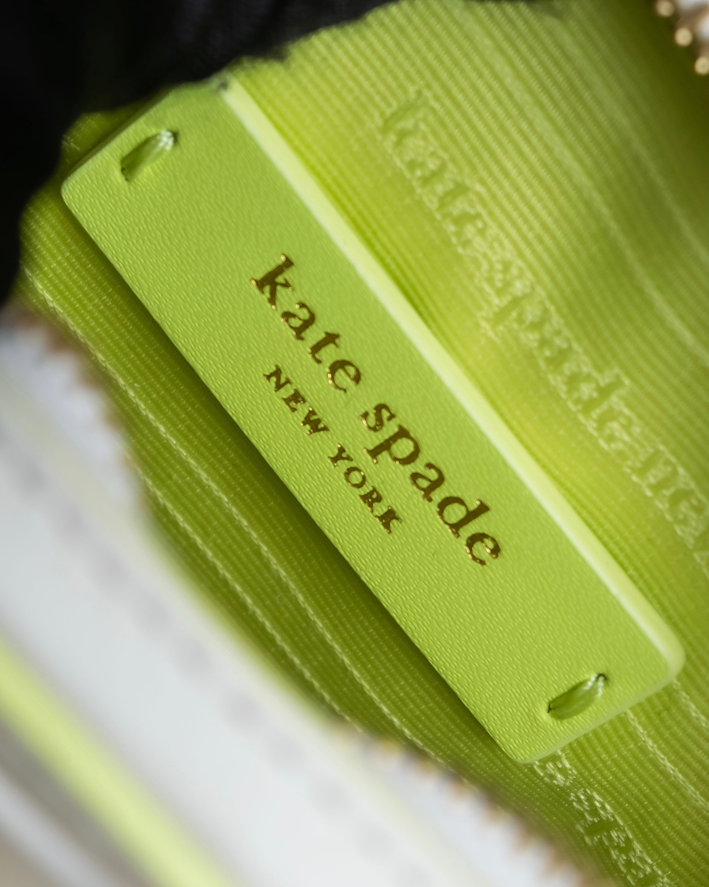 "Kate Spade" 3D rose design round hand bag