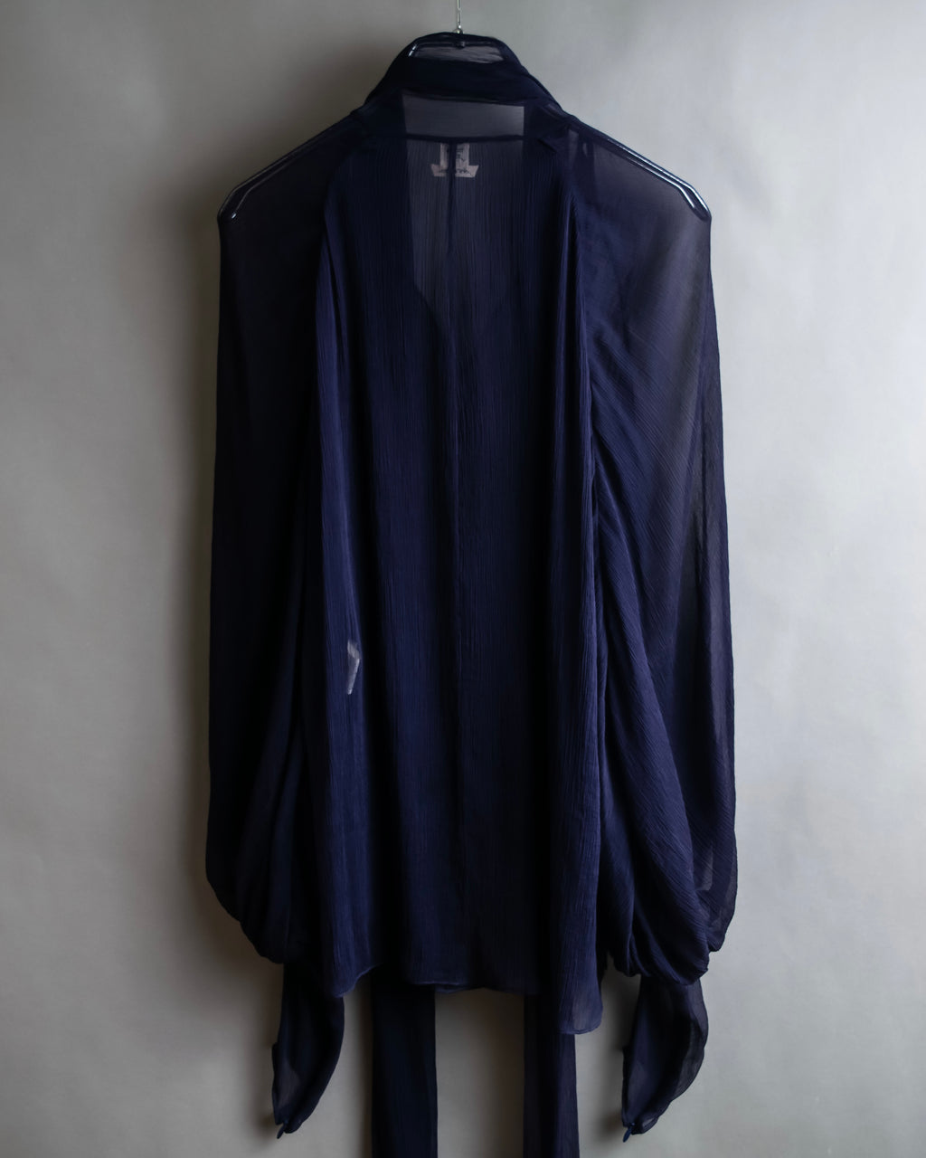 "HERMES" Bowtie detail balloon sleeve sheer pullover