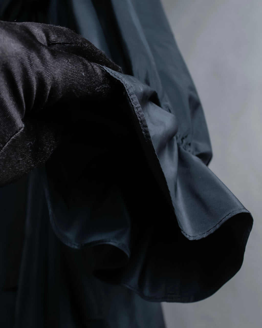 "PATOU" Ribbon shirring design poncho dress