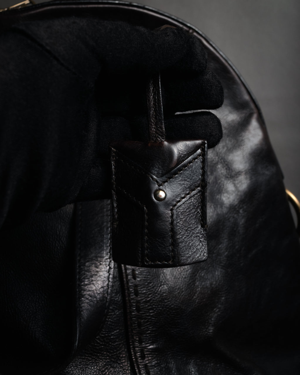 “Yves Saint Laurent rive gauche”
00’s Muse grained leather boston bag