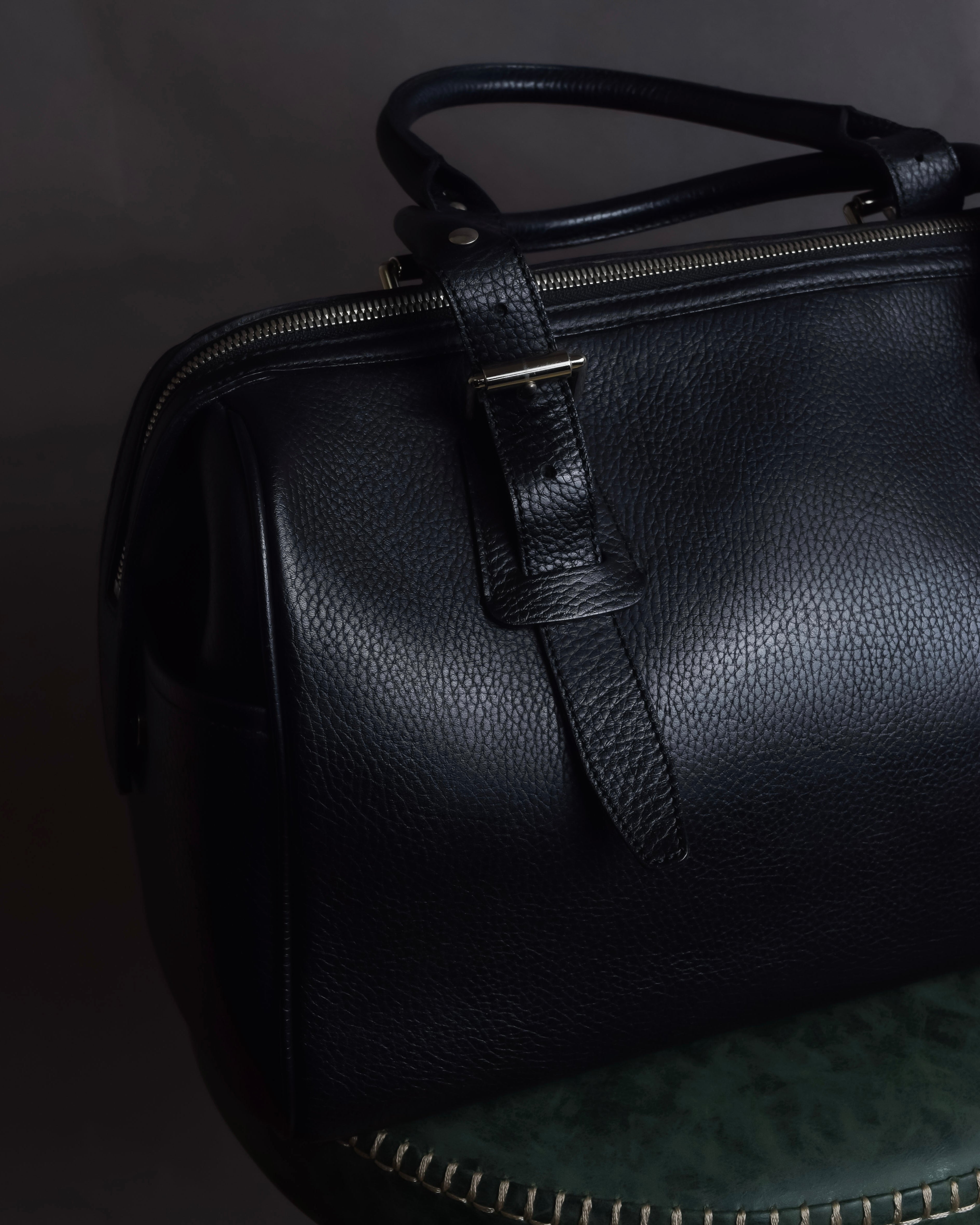 "BURBERRY" Refined design mini Boston leather bag