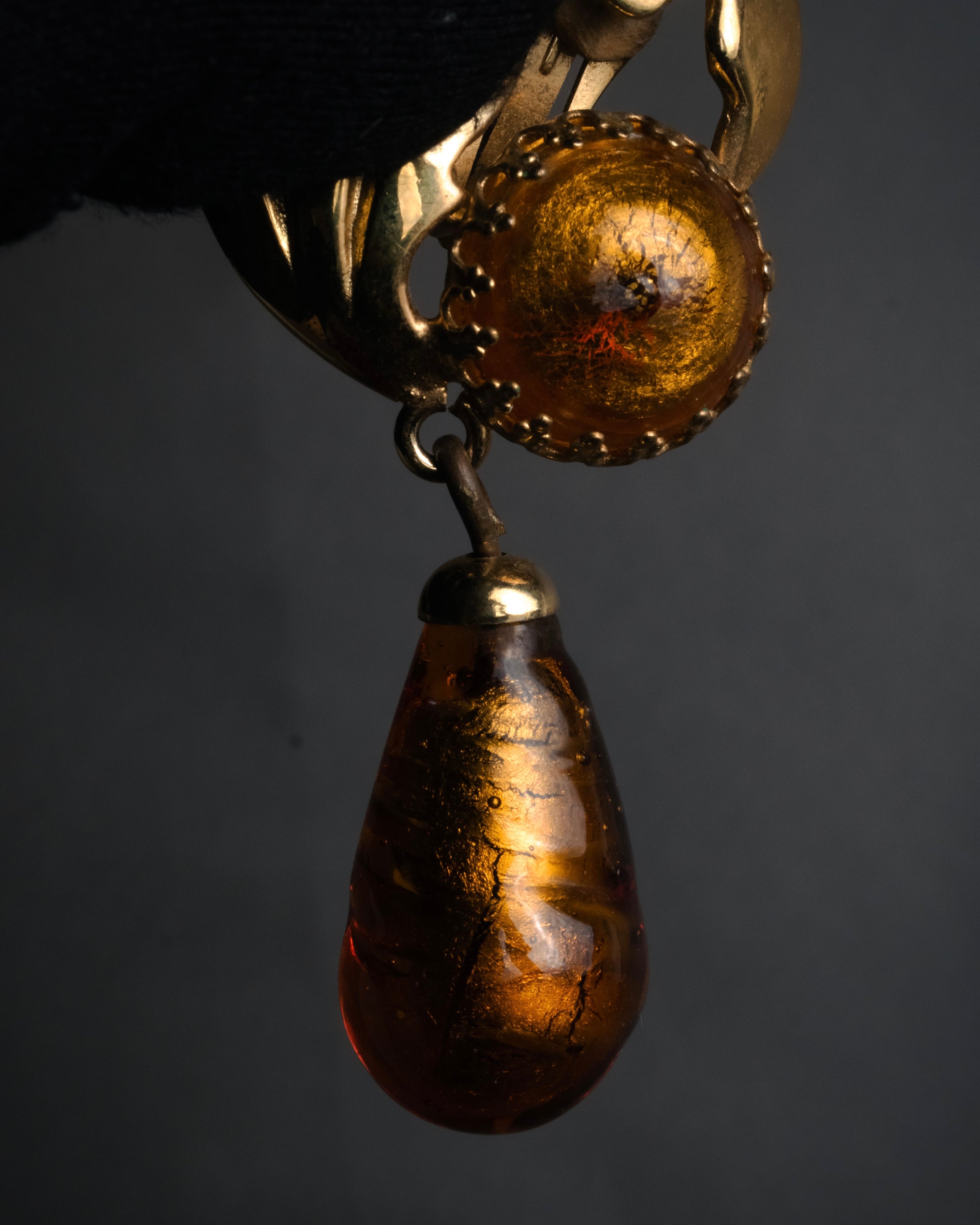 “GIANFRANCO FERRE“ 80’s-90’s Sculptural amber drop earrings