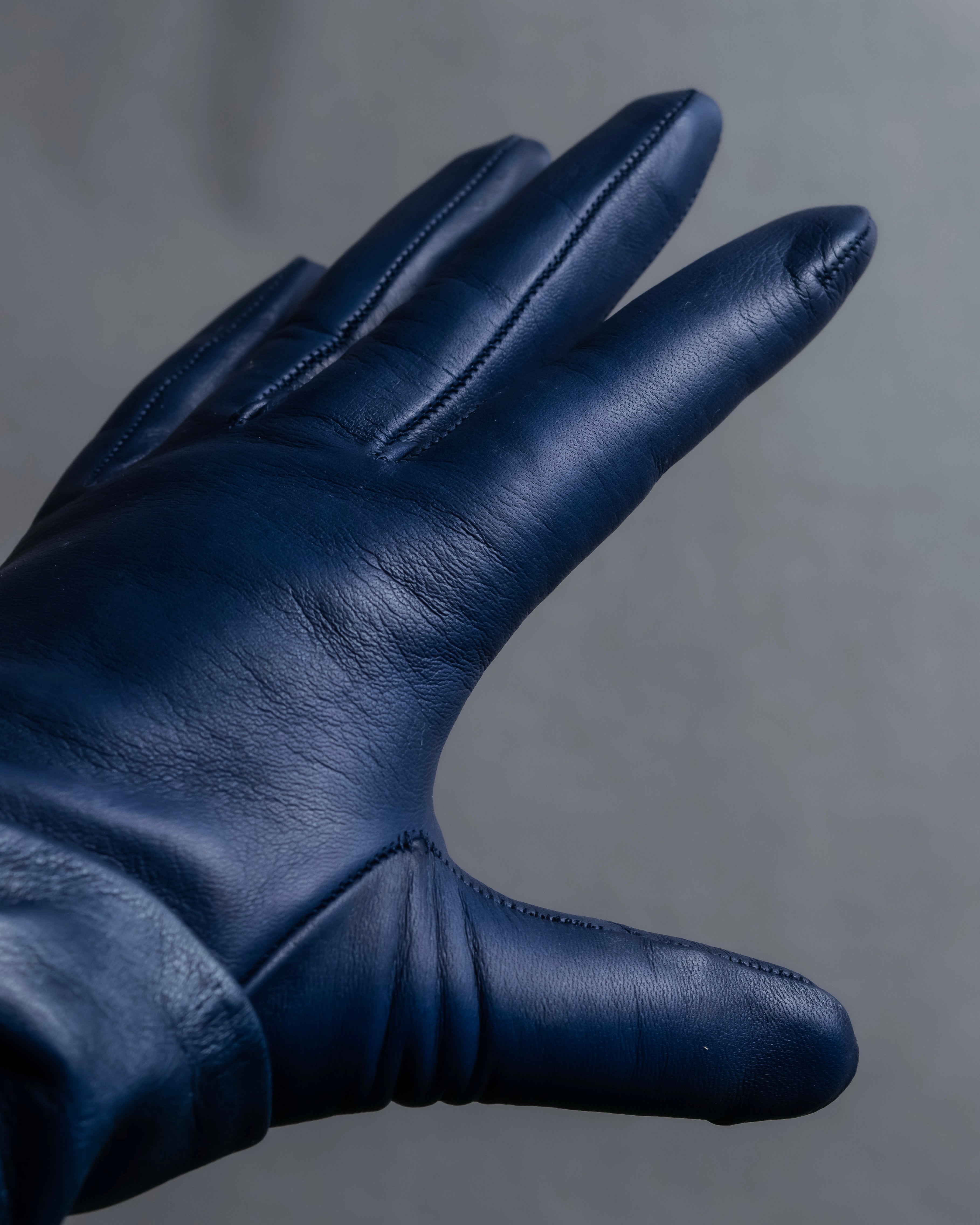 "GUCCI" Ribbon＆charm design blue leather gloves