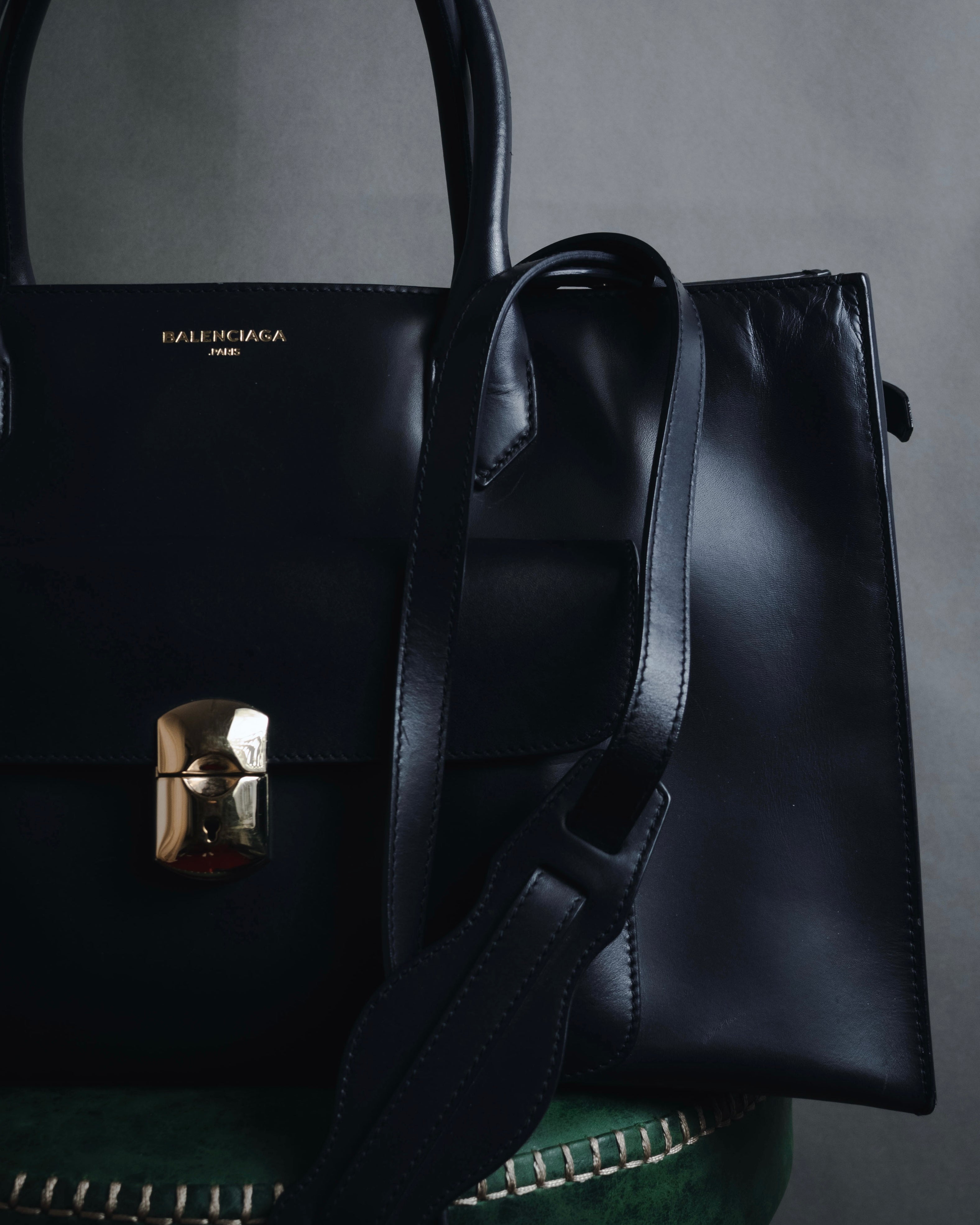 "BALENCIAGA" 2013 Autumn/Winter Padlock All Afternoon Structured Leather Bag