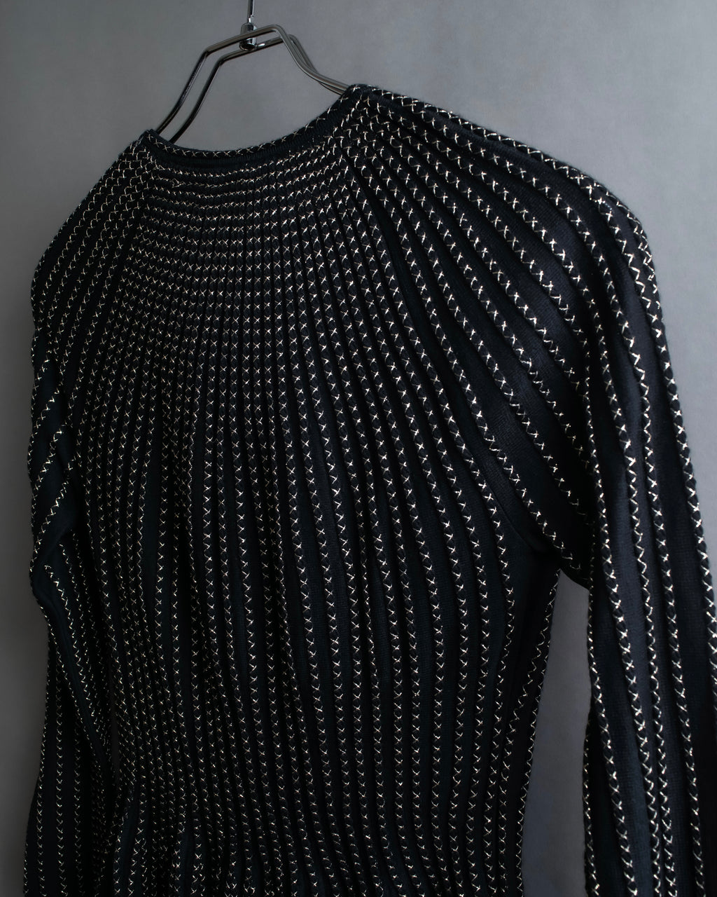 "Alexandar McQueen" Waist-shape detail vertical stitch cardigan