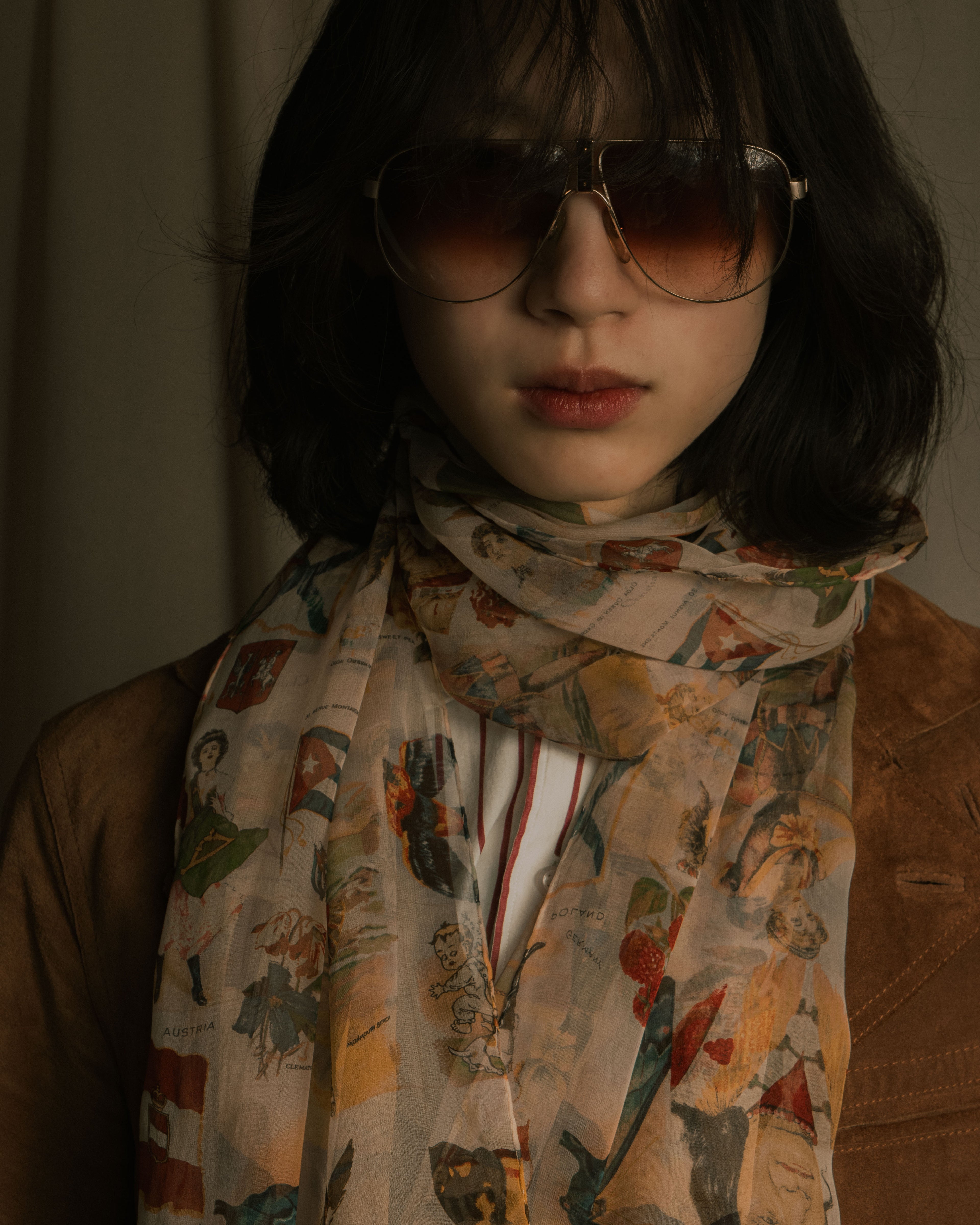 –SPECIAL– "Christian Dior"
00’s historic collage-print silk chiffon large stole