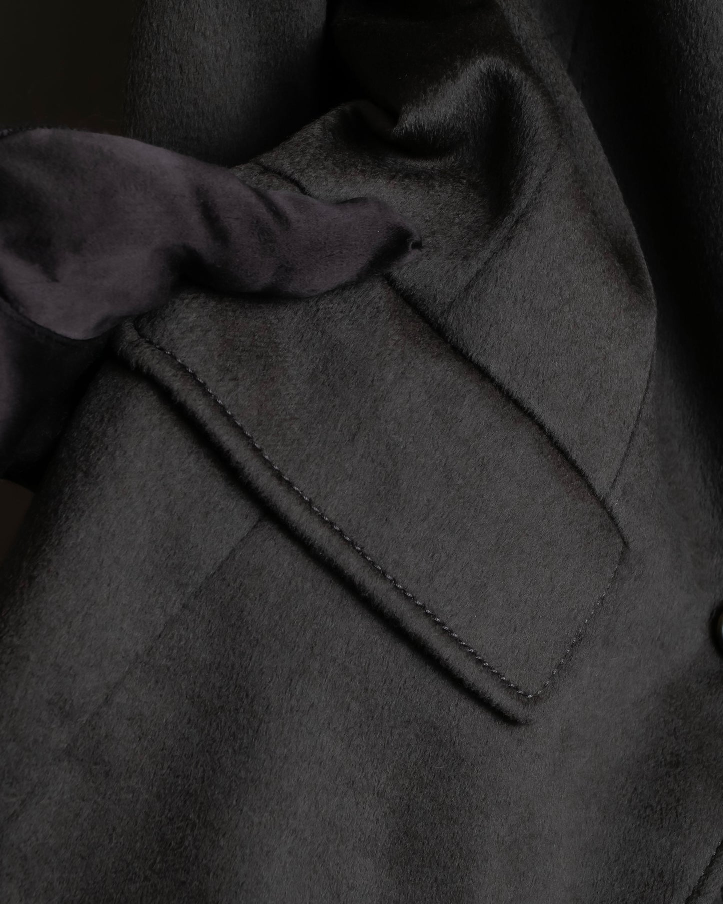 "Max Mara" Diagonal front button design stand collar jacket