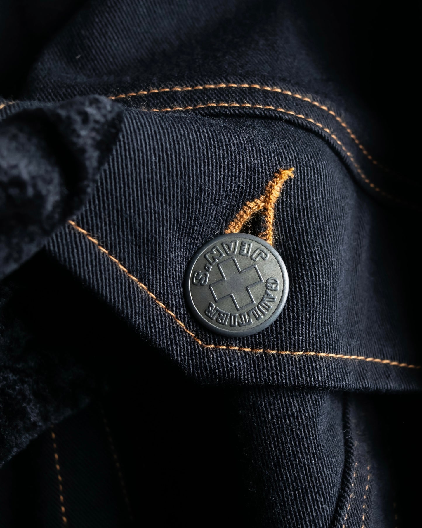 "JEAN PAUL GAULTIER JEANS"
Military detail stitching denim coat