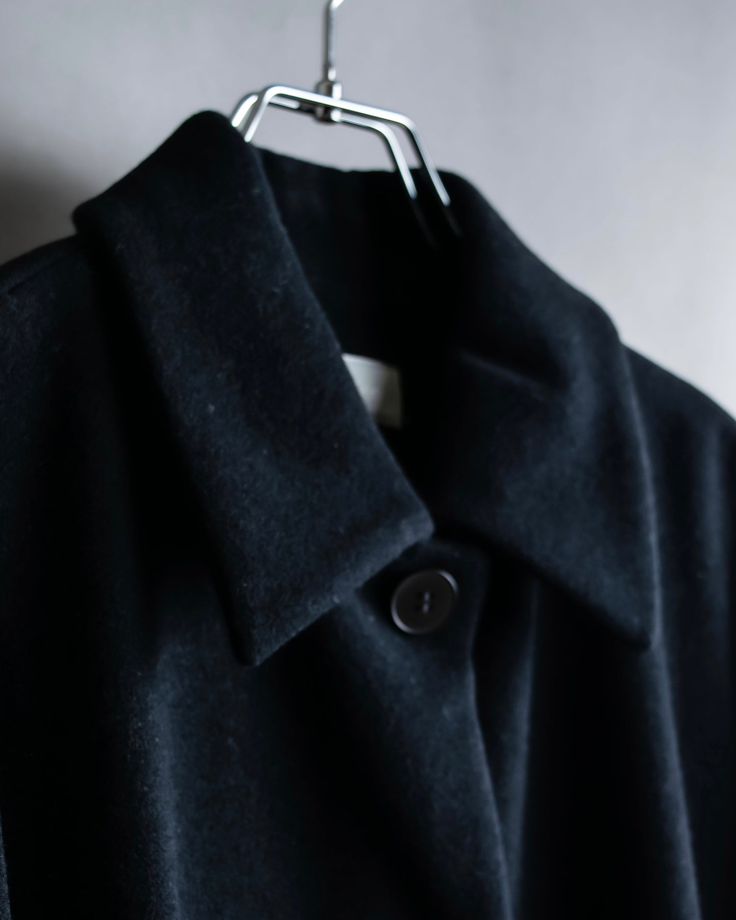 "CALVIN KLEIN" Oversized 5 button soutien collar coat