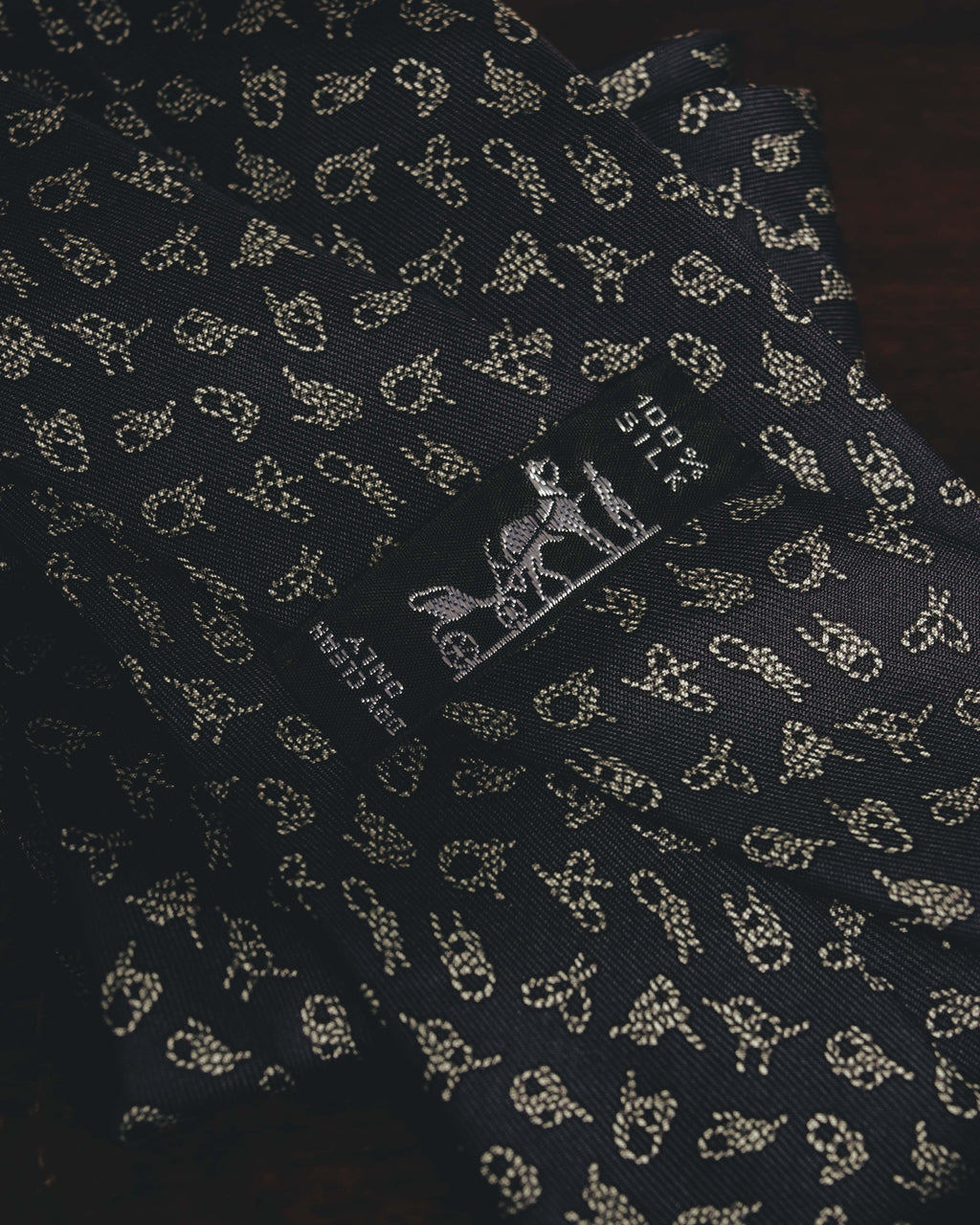 "Hermès" 80's-90's Classic jacquard silk necktie