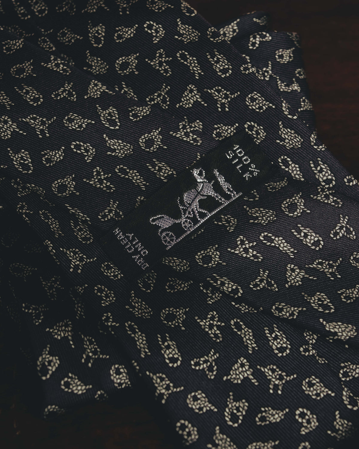 "Hermès" 80's-90's Classic jacquard silk necktie