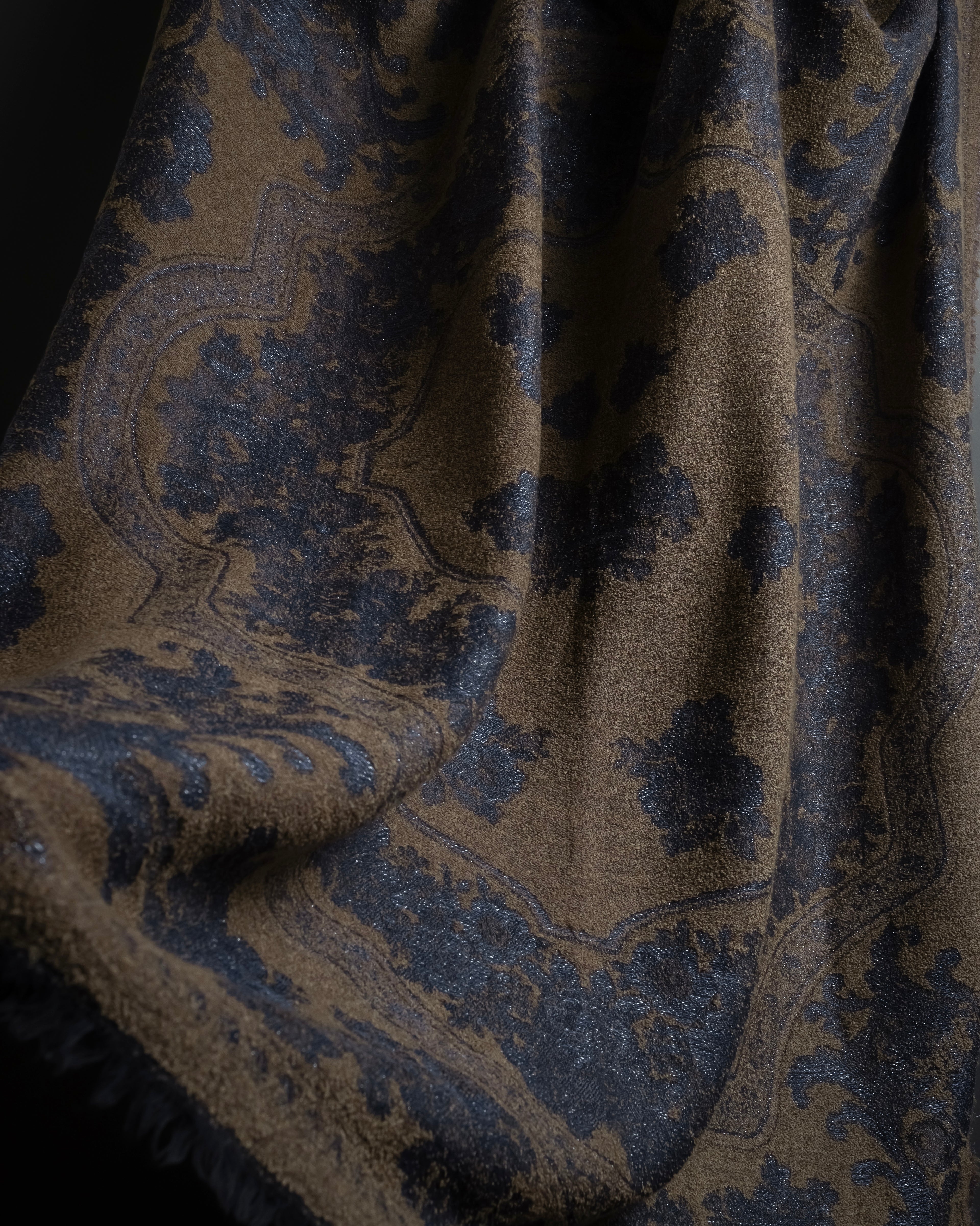 "BALENCIAGA" Large size lame jacquard weave stole