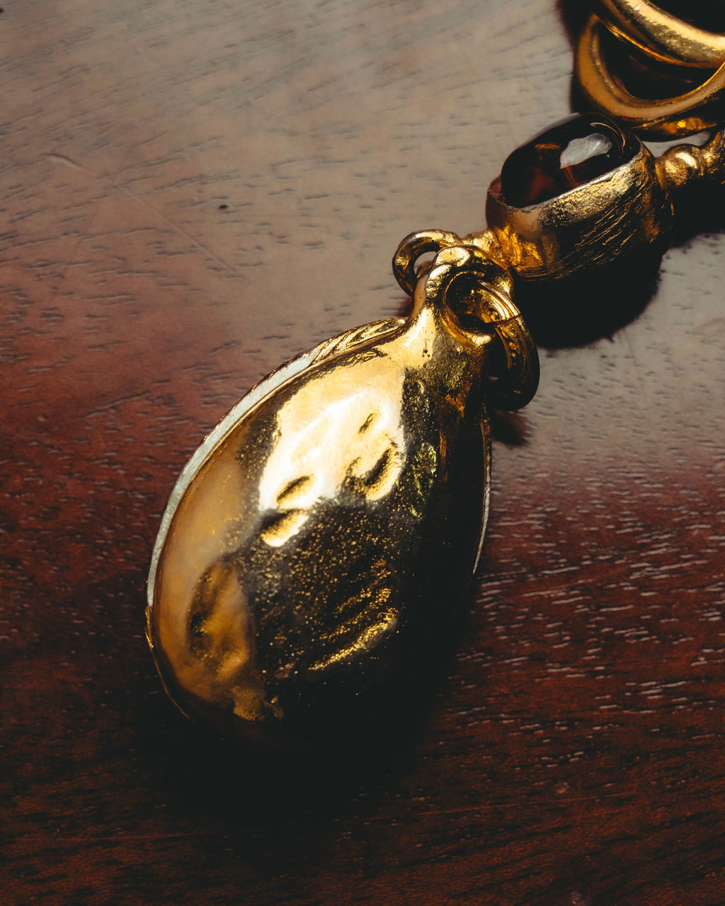 -SPECIAL - “CHANEL” 70’s-80’s Gripoix glass cabochon charm sautoir necklace