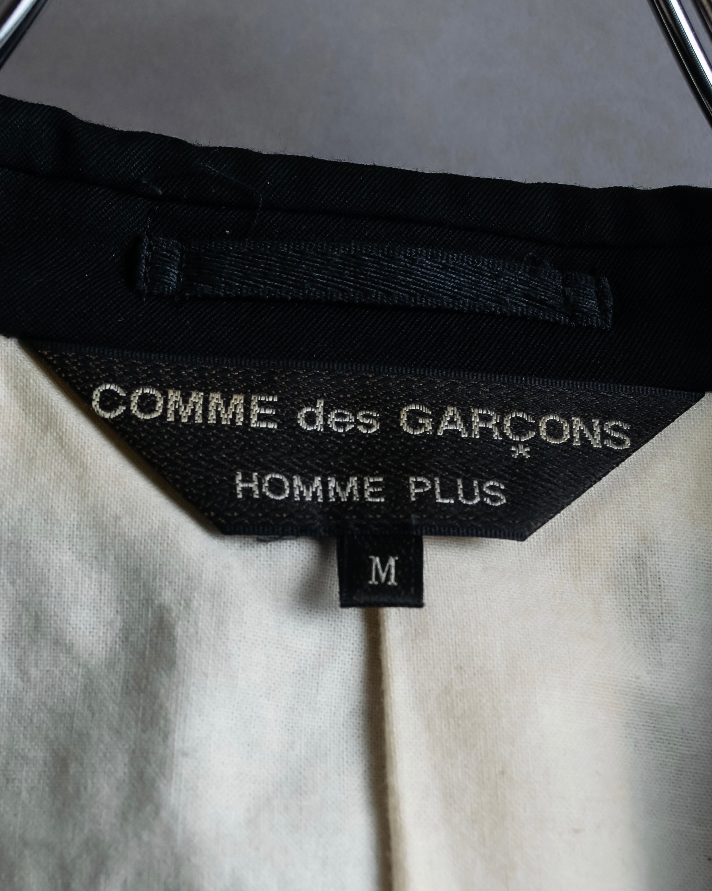 "COMME des GARCONS HOMME PLUS" 17AW Cutting design belted tailored jacket