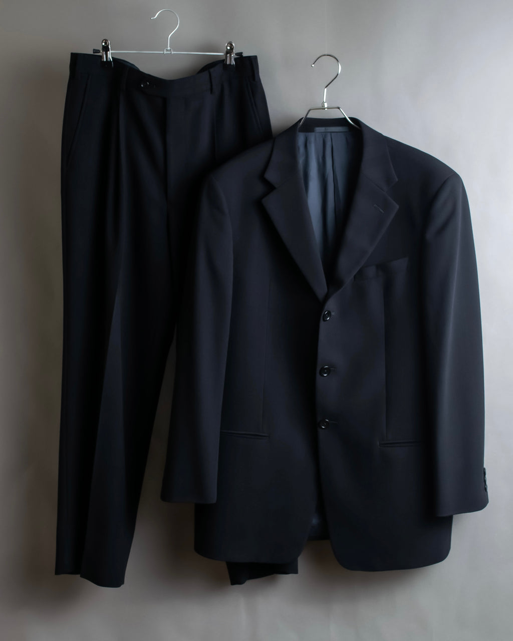 "ARMANI COLLEZIONI" Herringbone weave classical detail set up