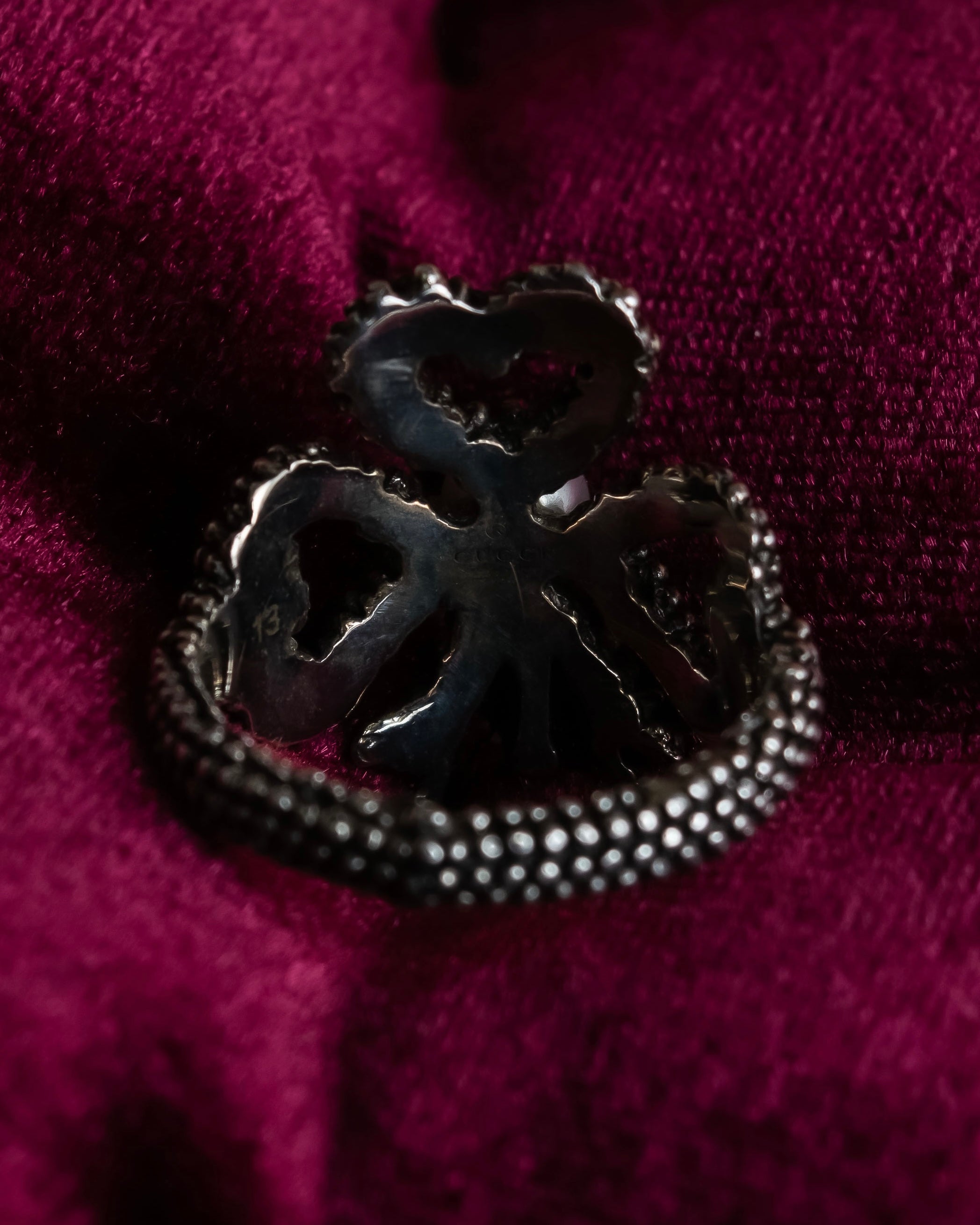 "GUCCI" Ribbon motif pearl top design silver ring