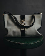 "GUCCI" 90’s-00’s suede piston-closure shoulder bag