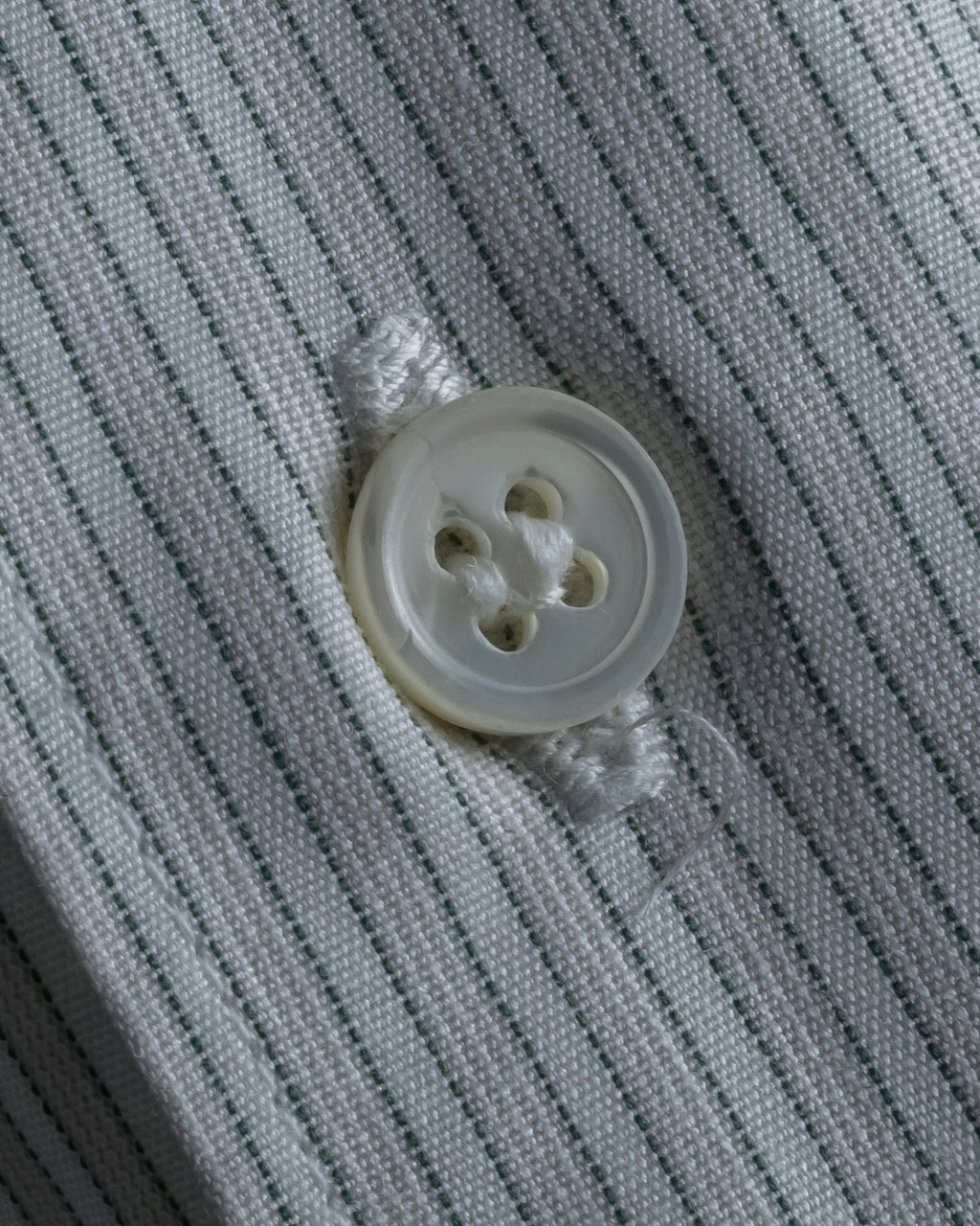 "COMME des GARCONS HOMME" Beautiful pinstripe button-down shirt