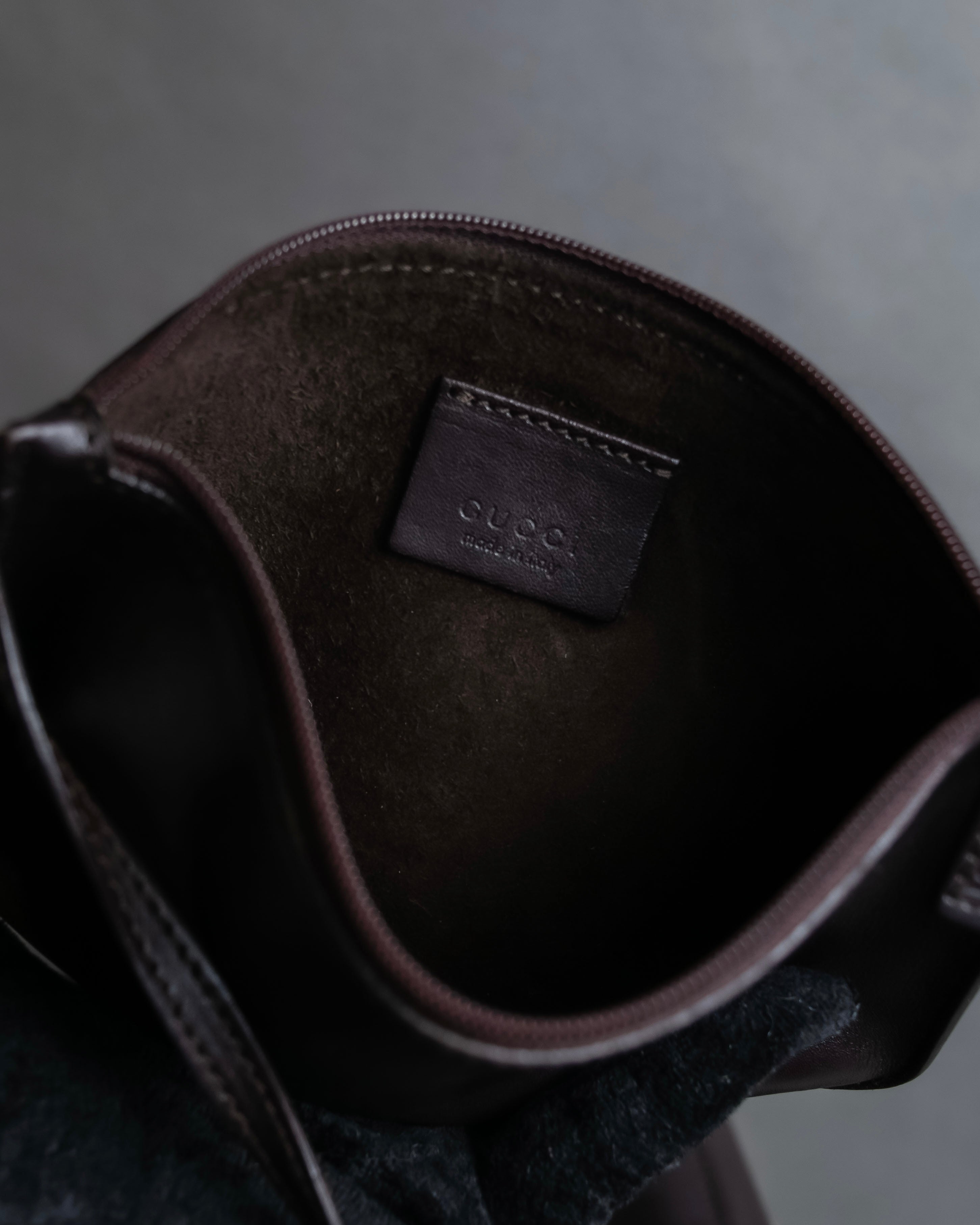 "GUCCI" Metal handle detail brown leather bag