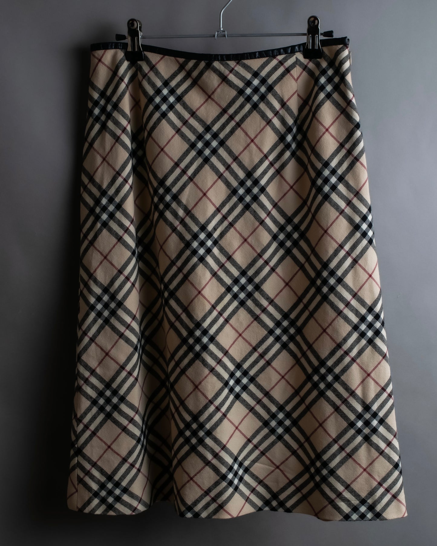 "BURBERRY" Nova check pattern leather piping design cropped skirt