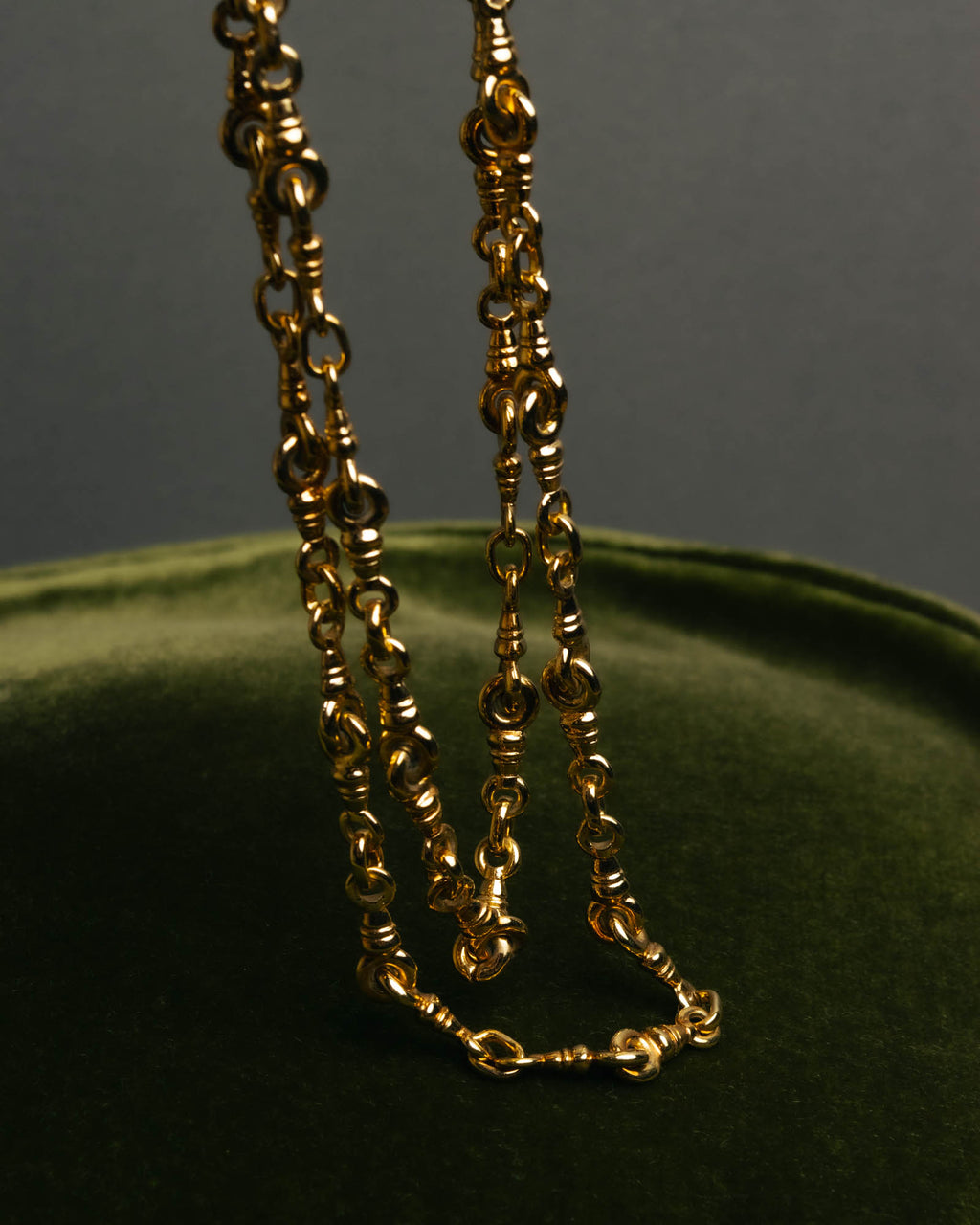 "Christian Dior" 80's-90's Gold tone chain necklace