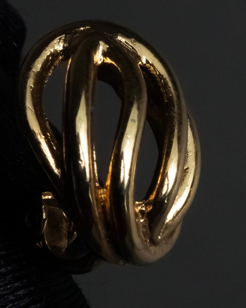 "Christian Dior" Twisted dome-shaped design earring