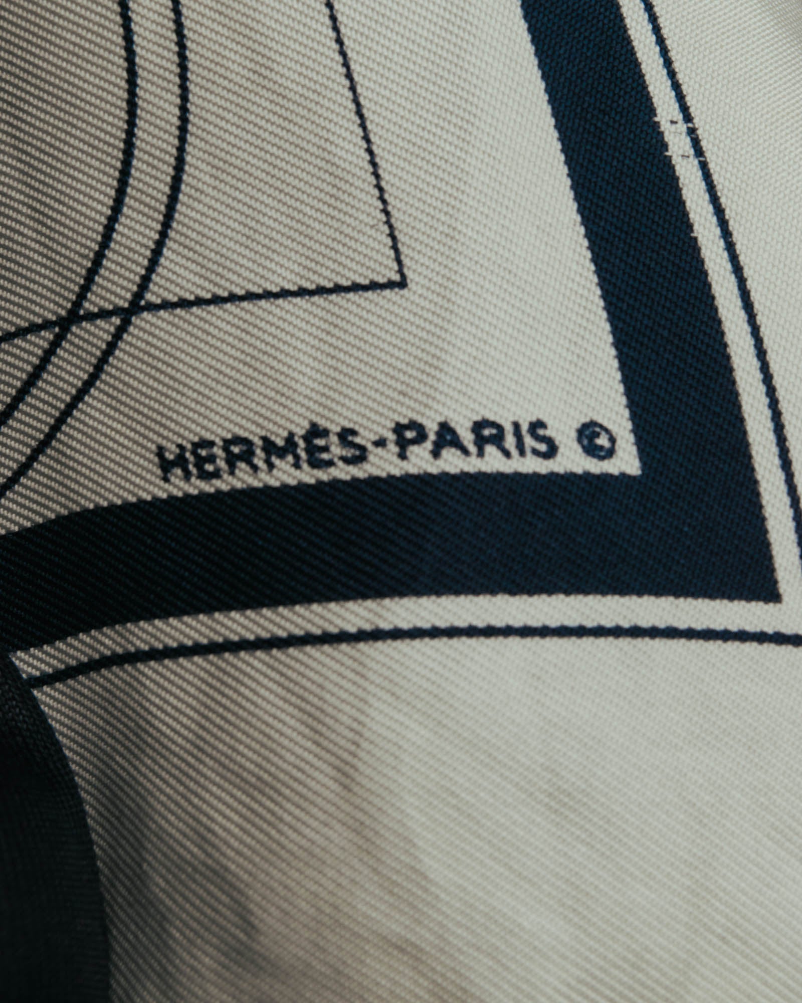 HERMES (エルメス) - カレ エクスリブリス スカーフ - ホワイト