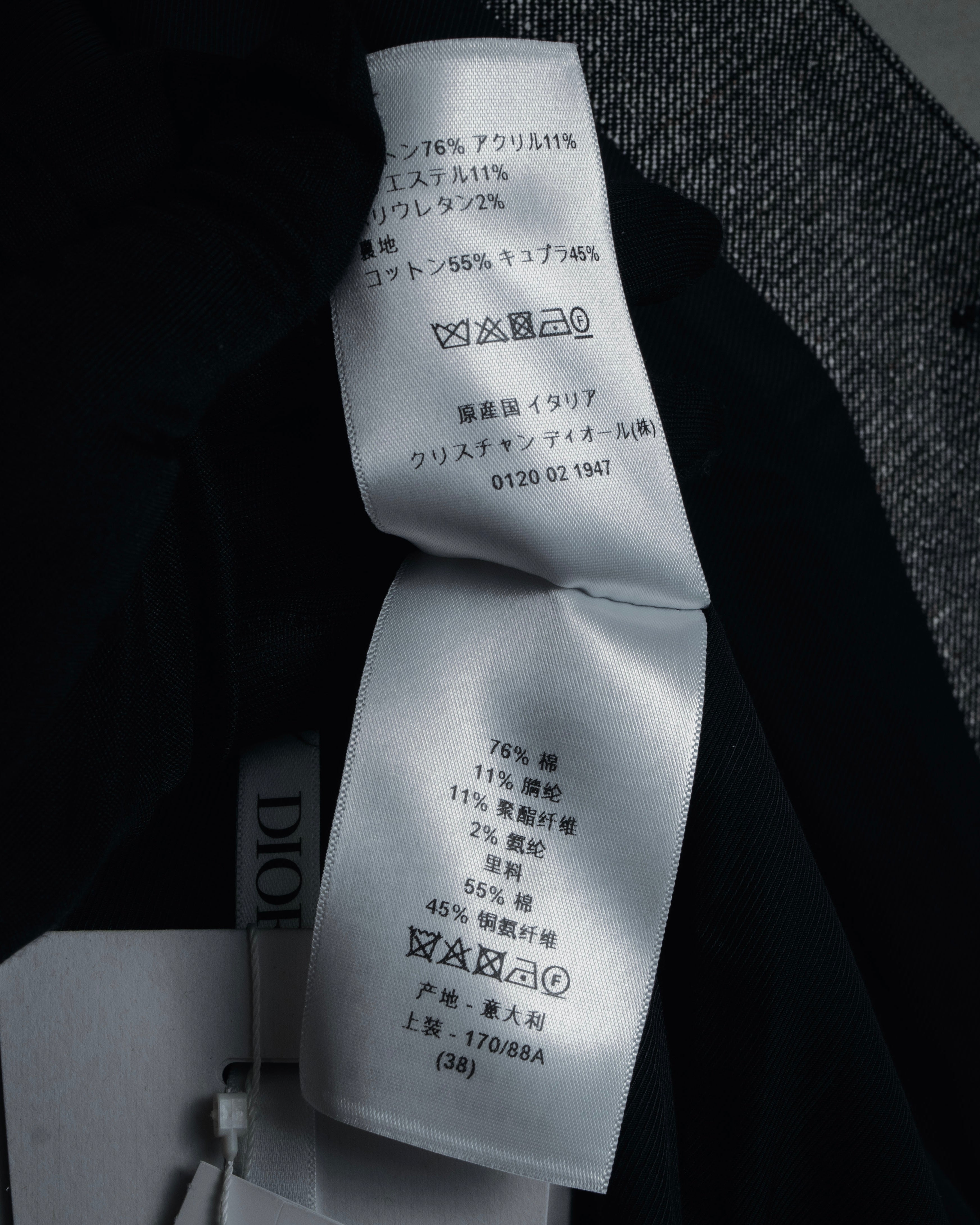 "Christian Dior" 23SS half double-breasted structured gilet