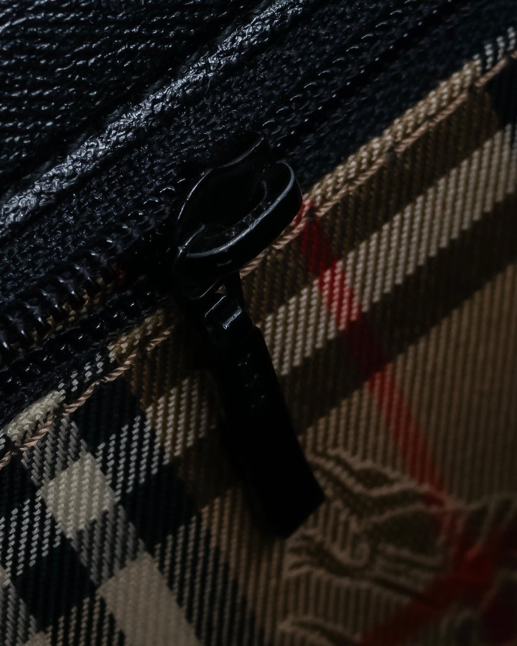 "BURBERRYS" Metal fittings design grain leather 2way bag